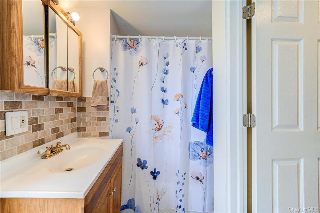 40 N Elm Street Property Photo 14