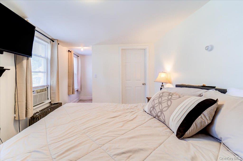 40 N Elm Street Property Photo 18
