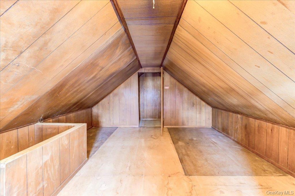 40 N Elm Street Property Photo 19
