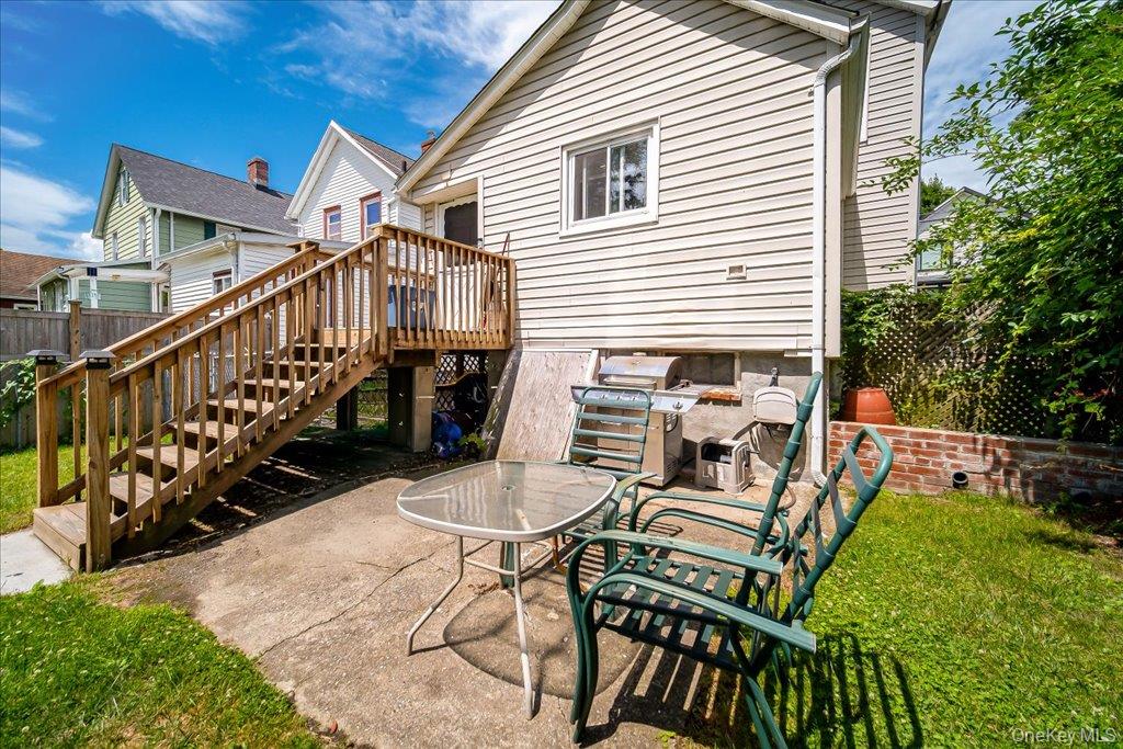40 N Elm Street Property Photo 20