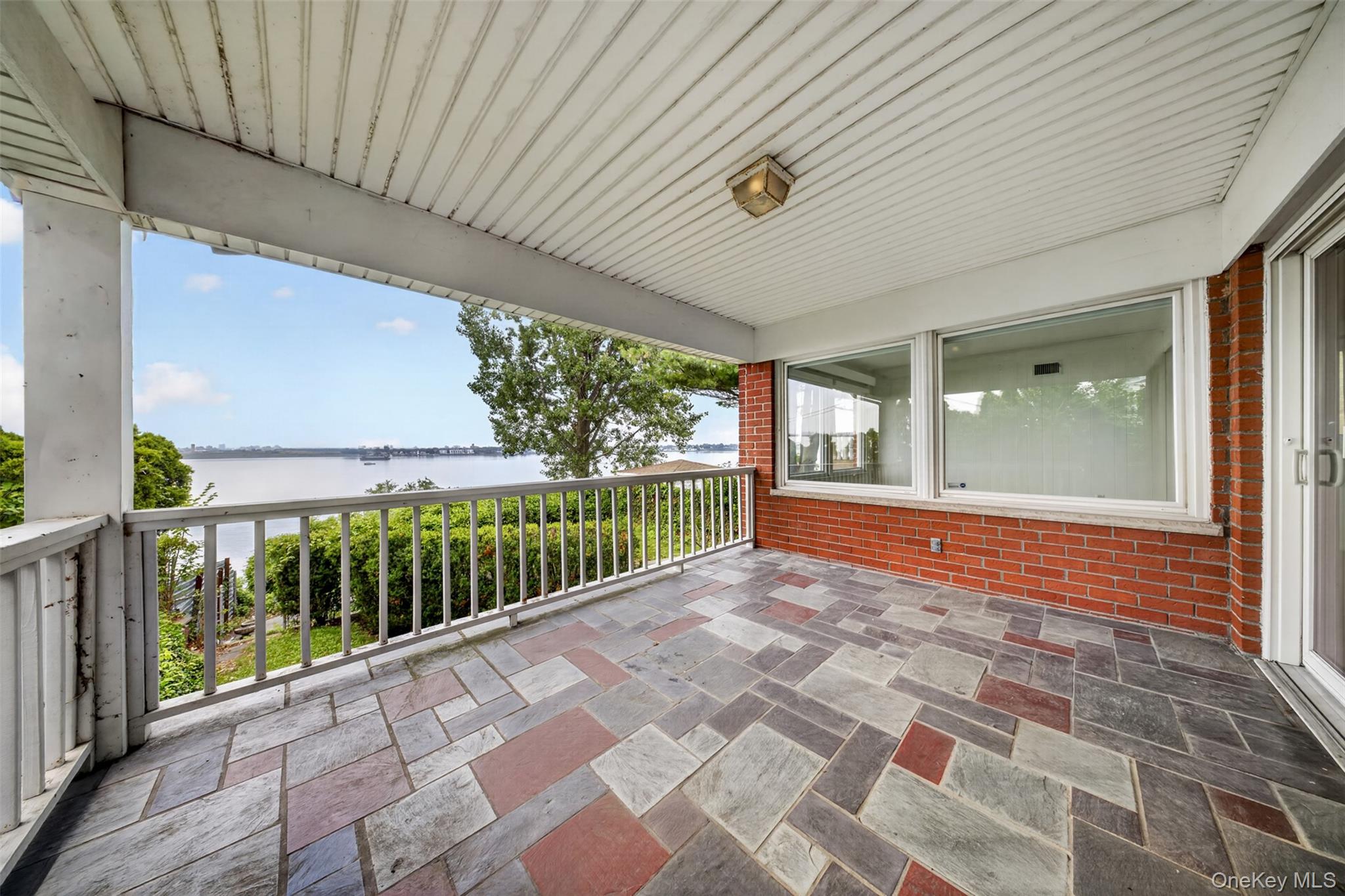 149-37 Powells Cove Boulevard Property Photo 10