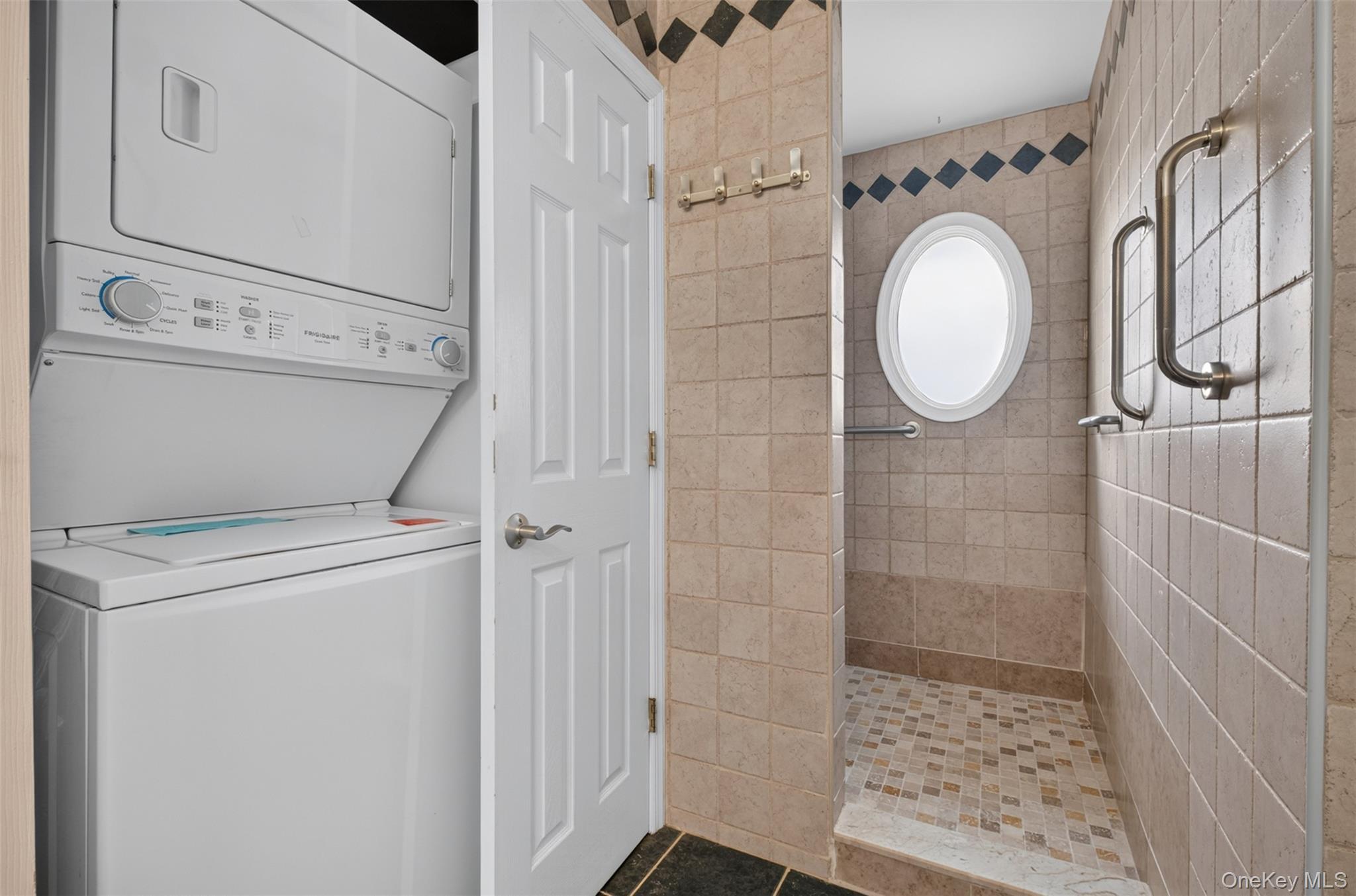 149-37 Powells Cove Boulevard Property Photo 12