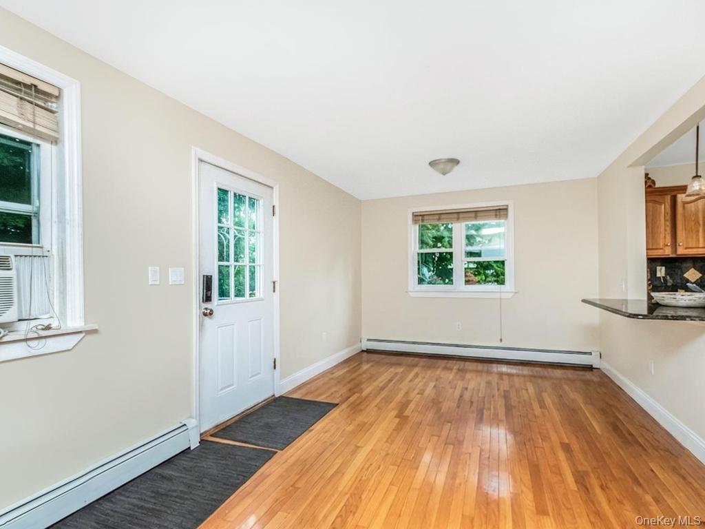 4004 Rombouts Avenue Property Photo 7