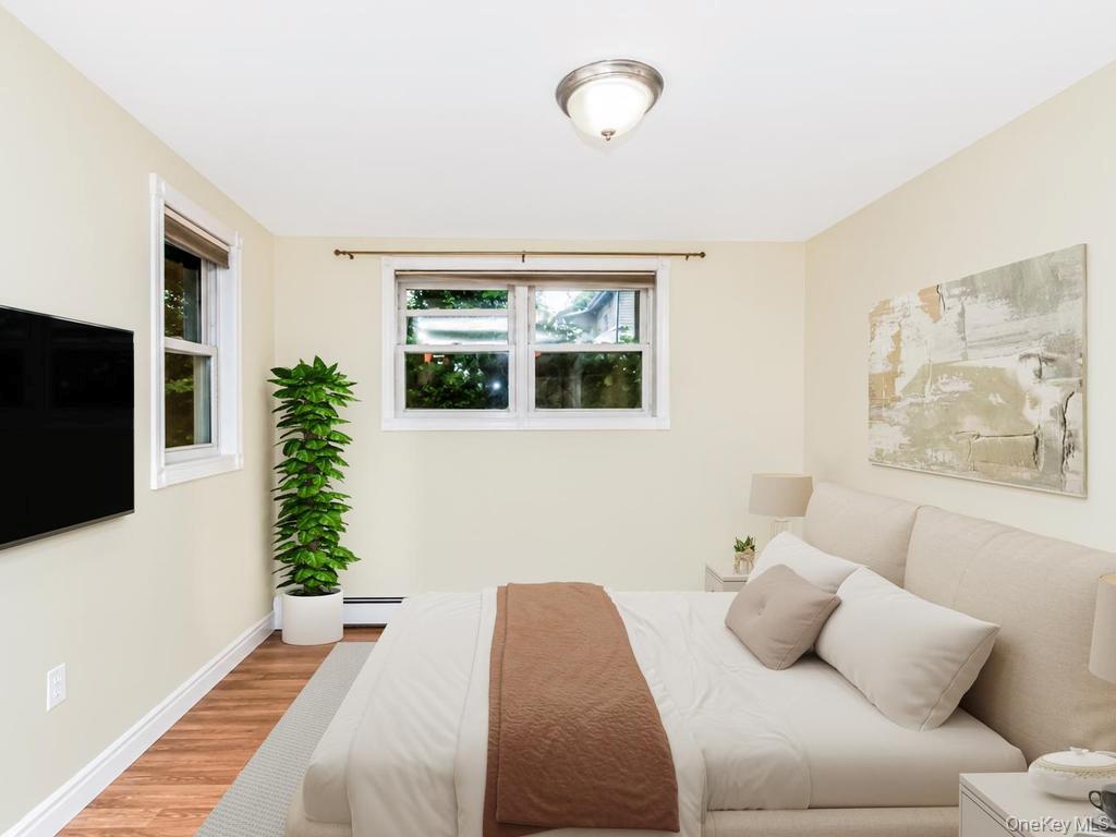 4004 Rombouts Avenue Property Photo 29