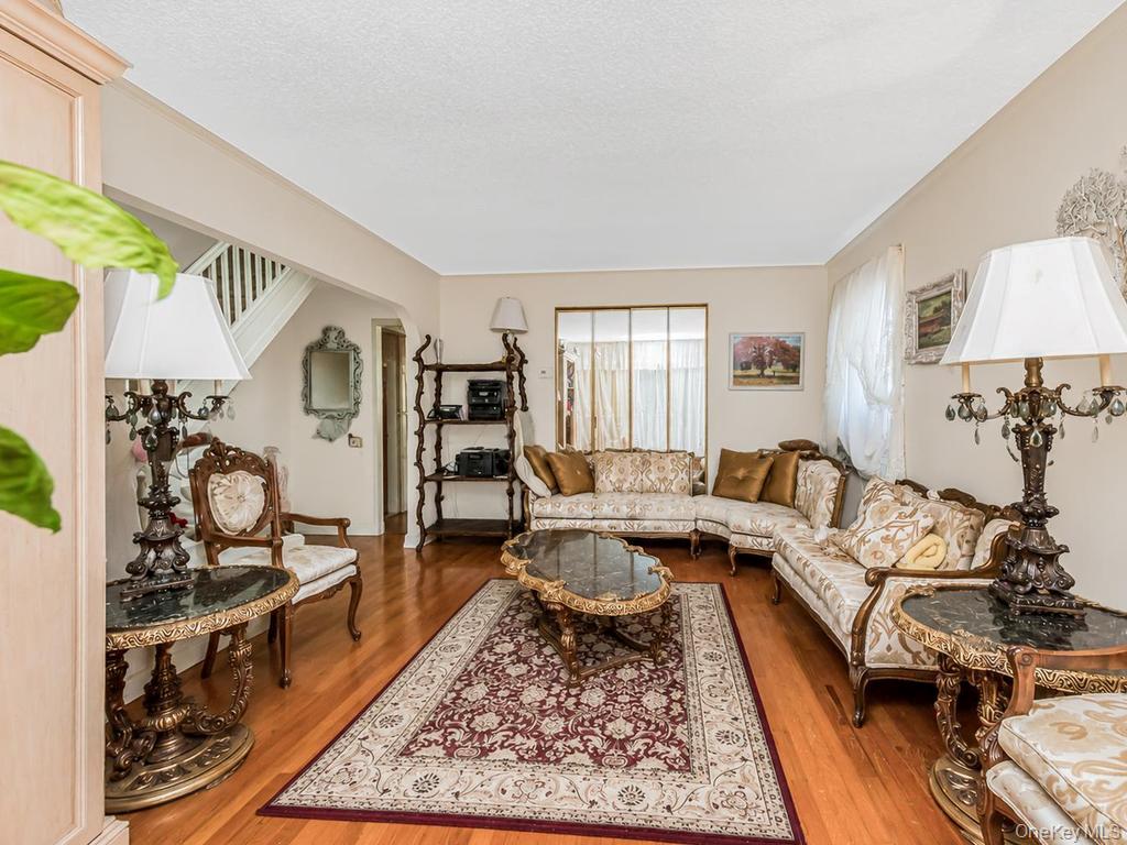 4607 Wilder Avenue Property Photo 4
