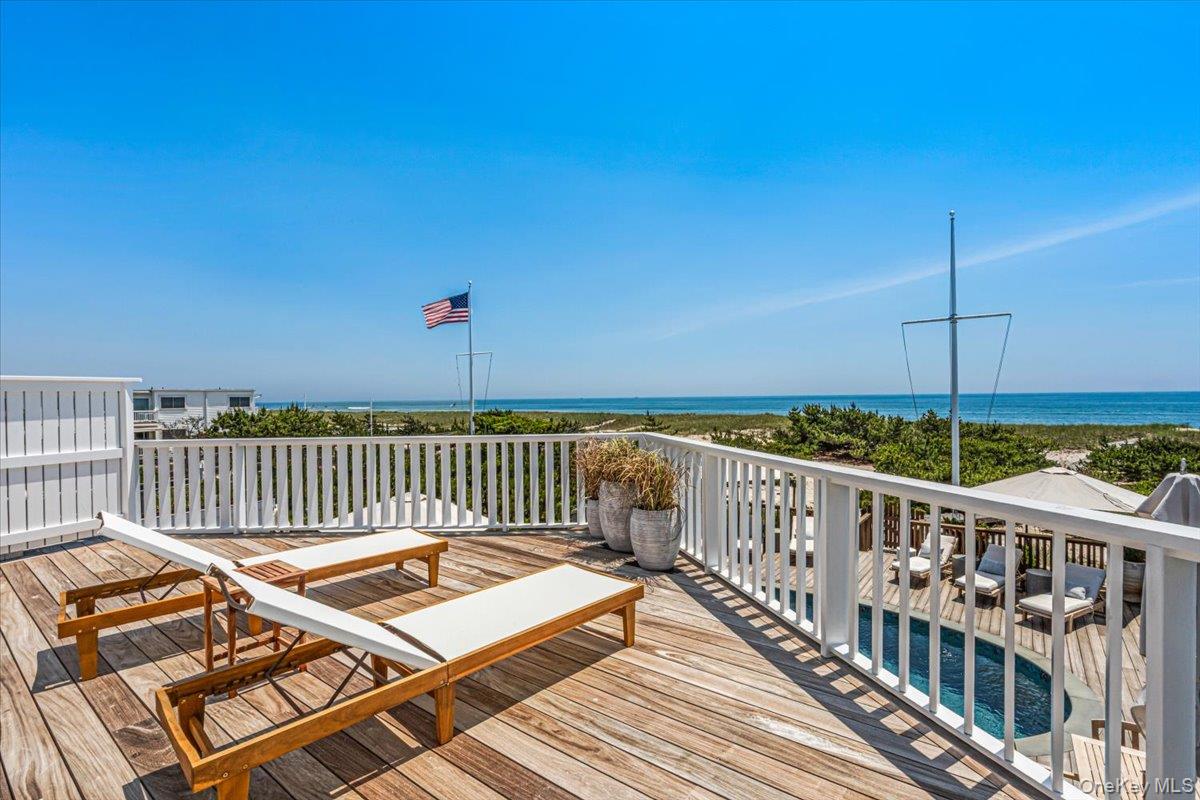 291 Dune Road Property Photo 30
