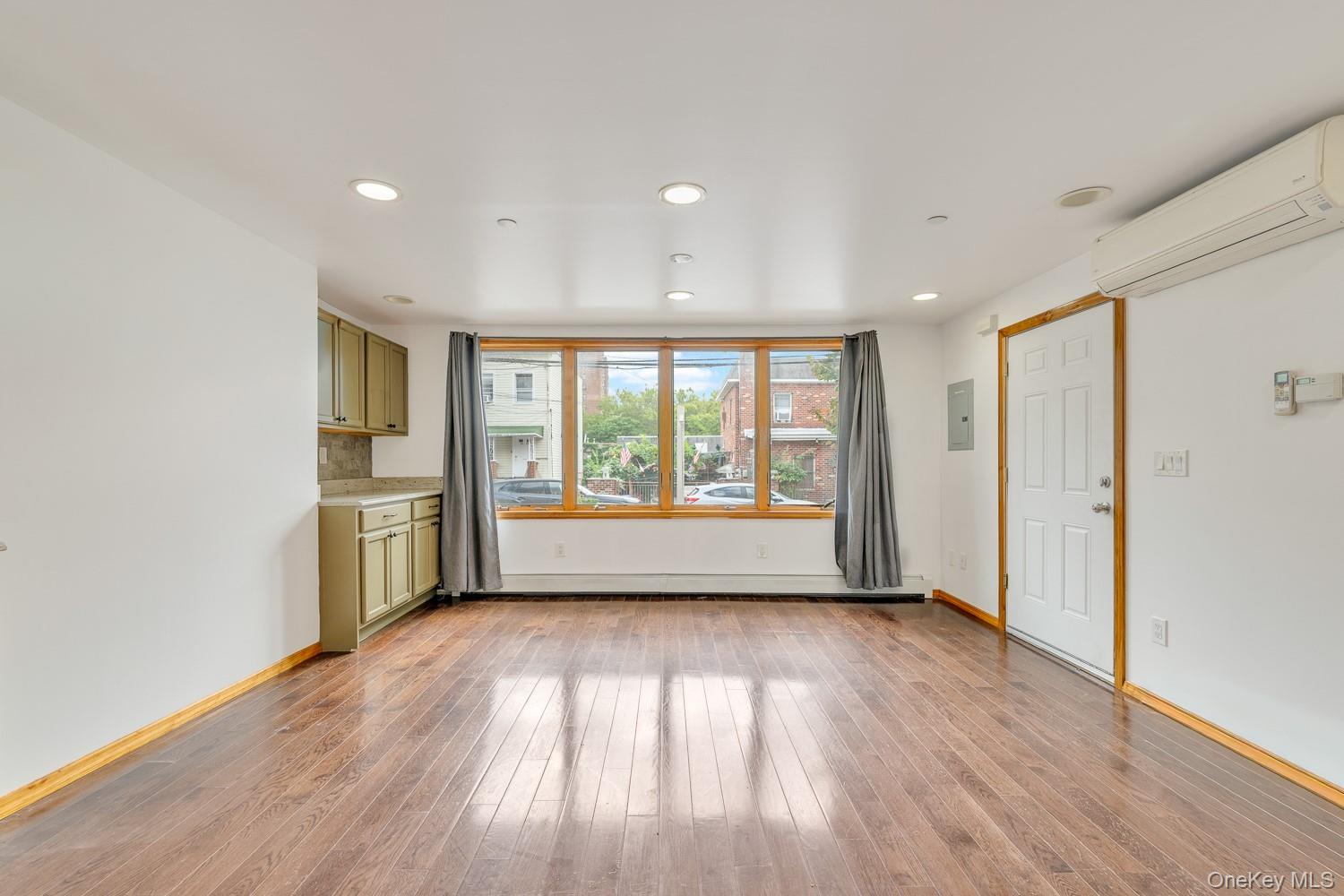 2105 33rd Avenue Property Photo 17