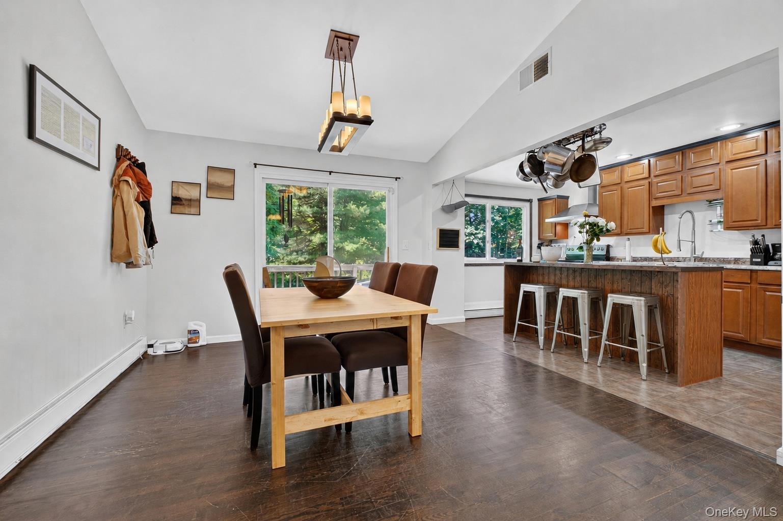 92 Boulevard Property Photo 10