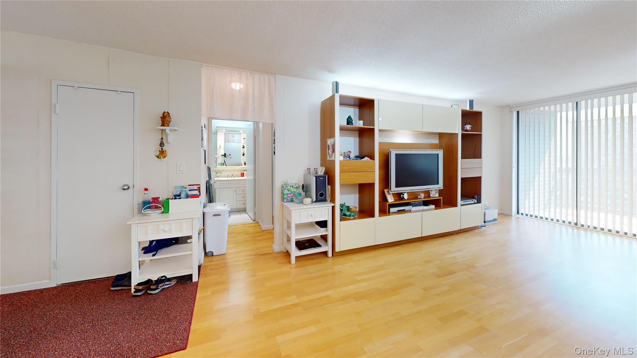 1 Bay Club Drive 17e Property Photo 4