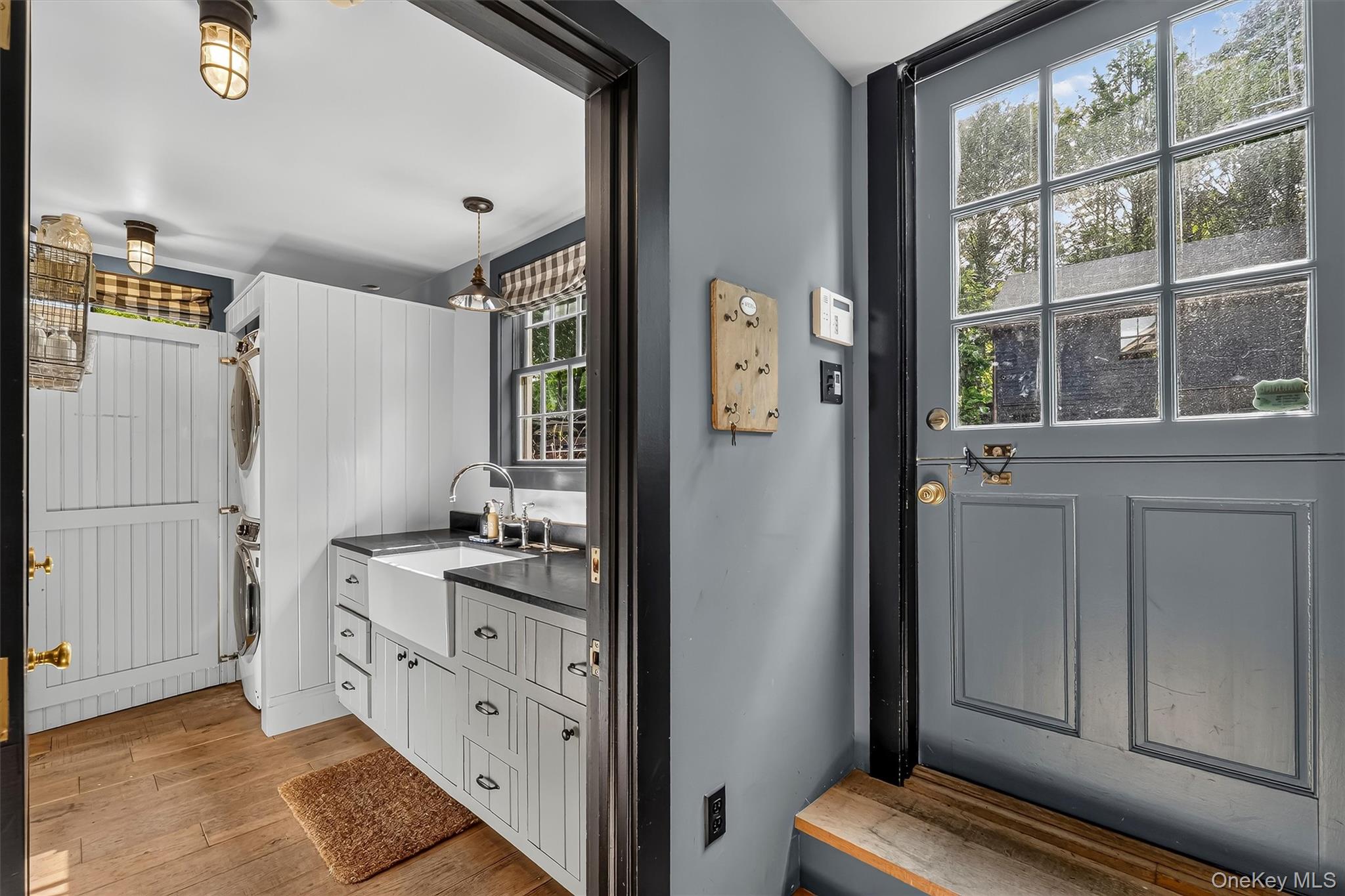 259 Westchester Avenue Property Photo 15