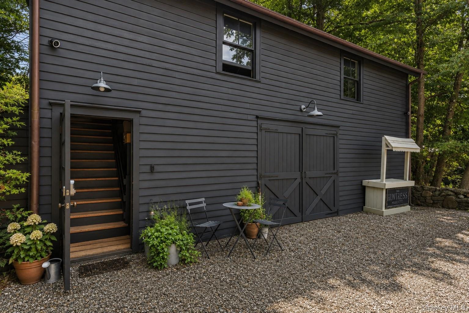 259 Westchester Avenue Property Photo 16