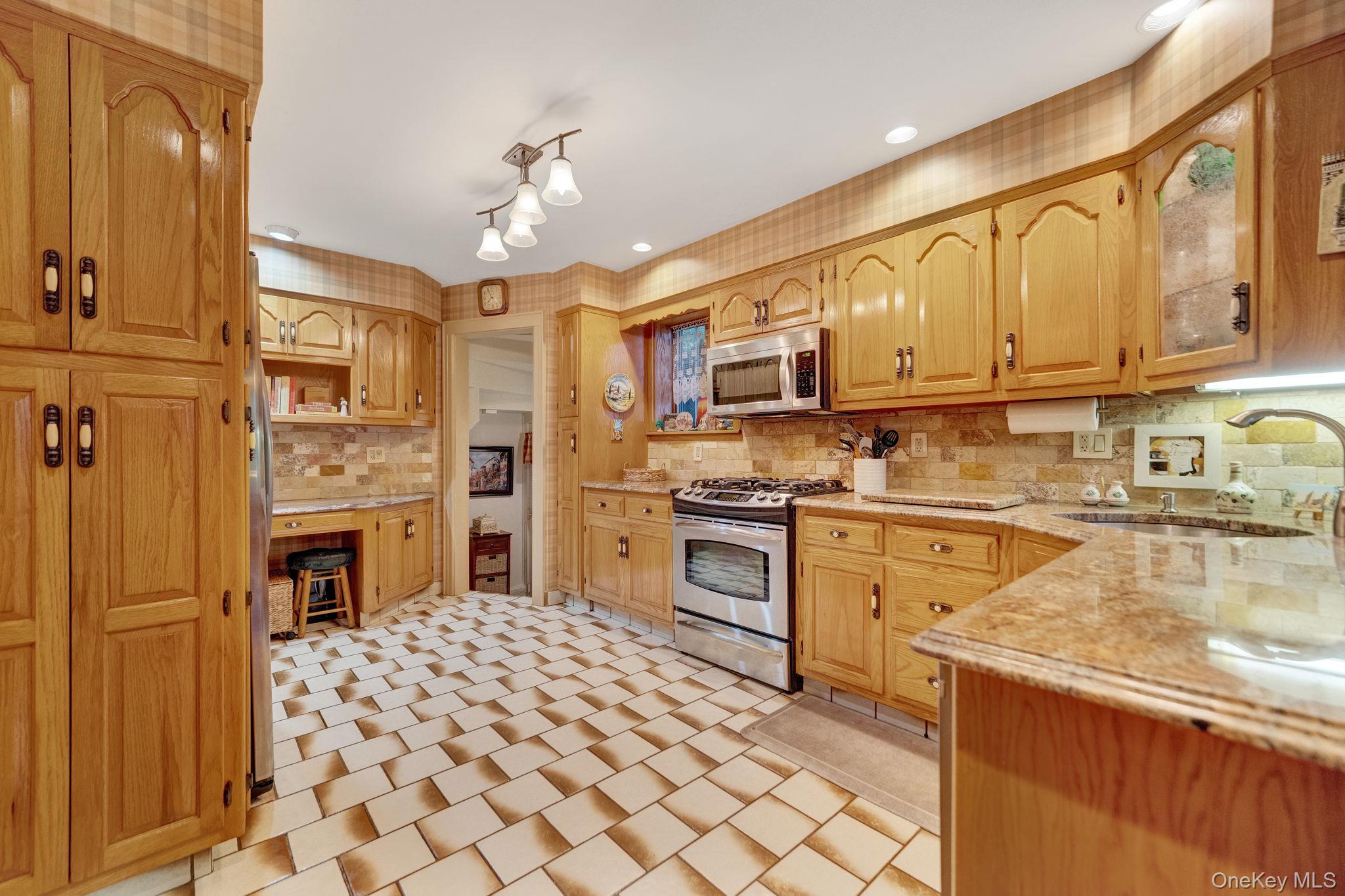 179 Scarcliffe Drive Property Photo 17
