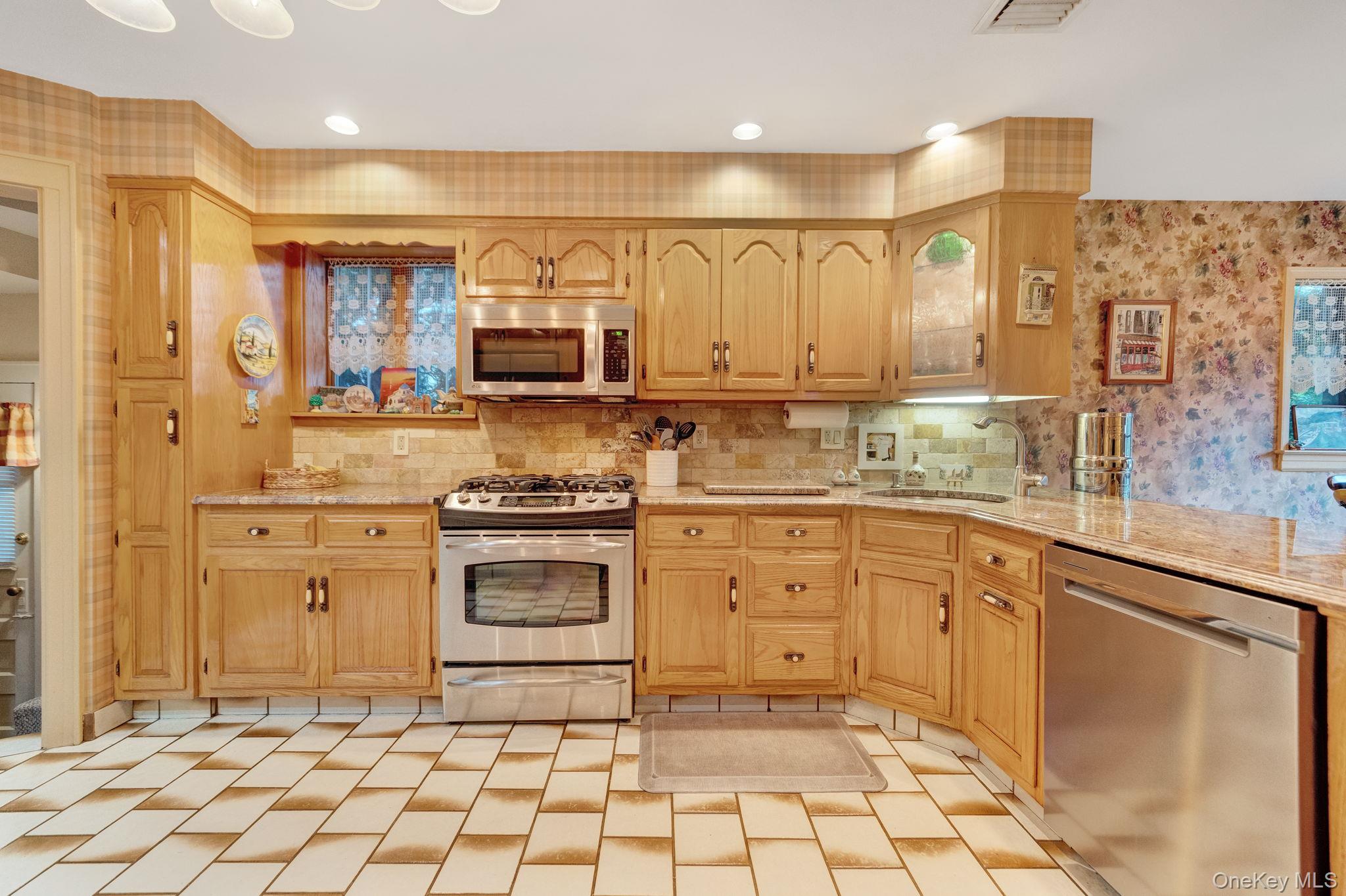 179 Scarcliffe Drive Property Photo 18
