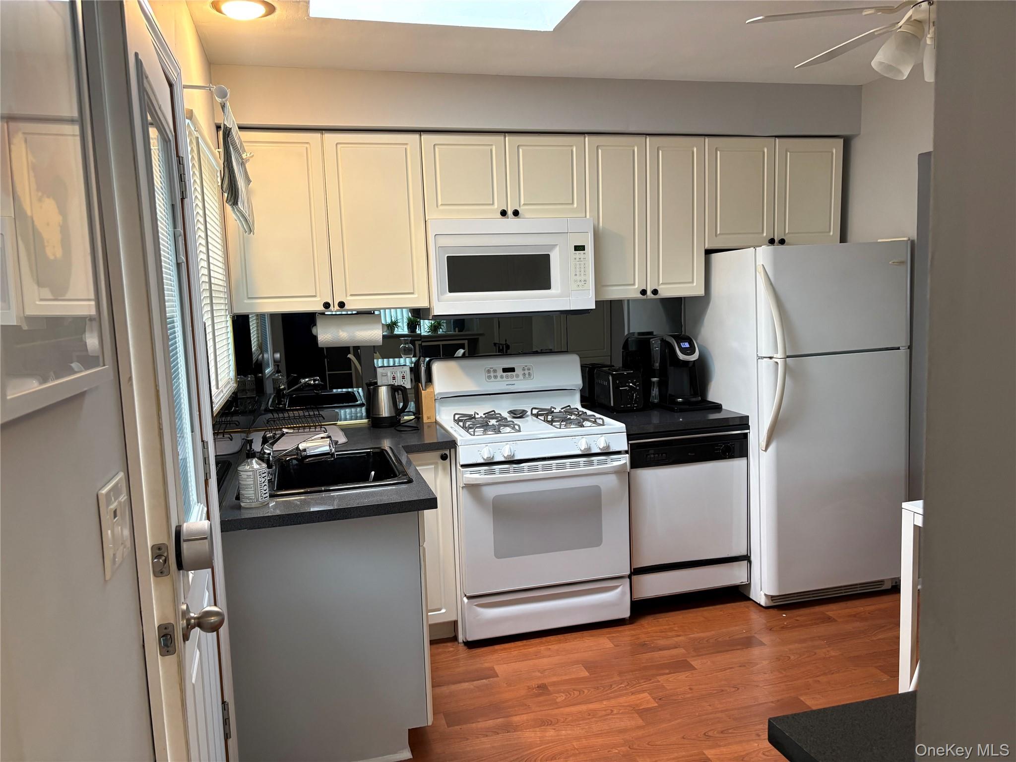 11 Madison Avenue Property Photo 7