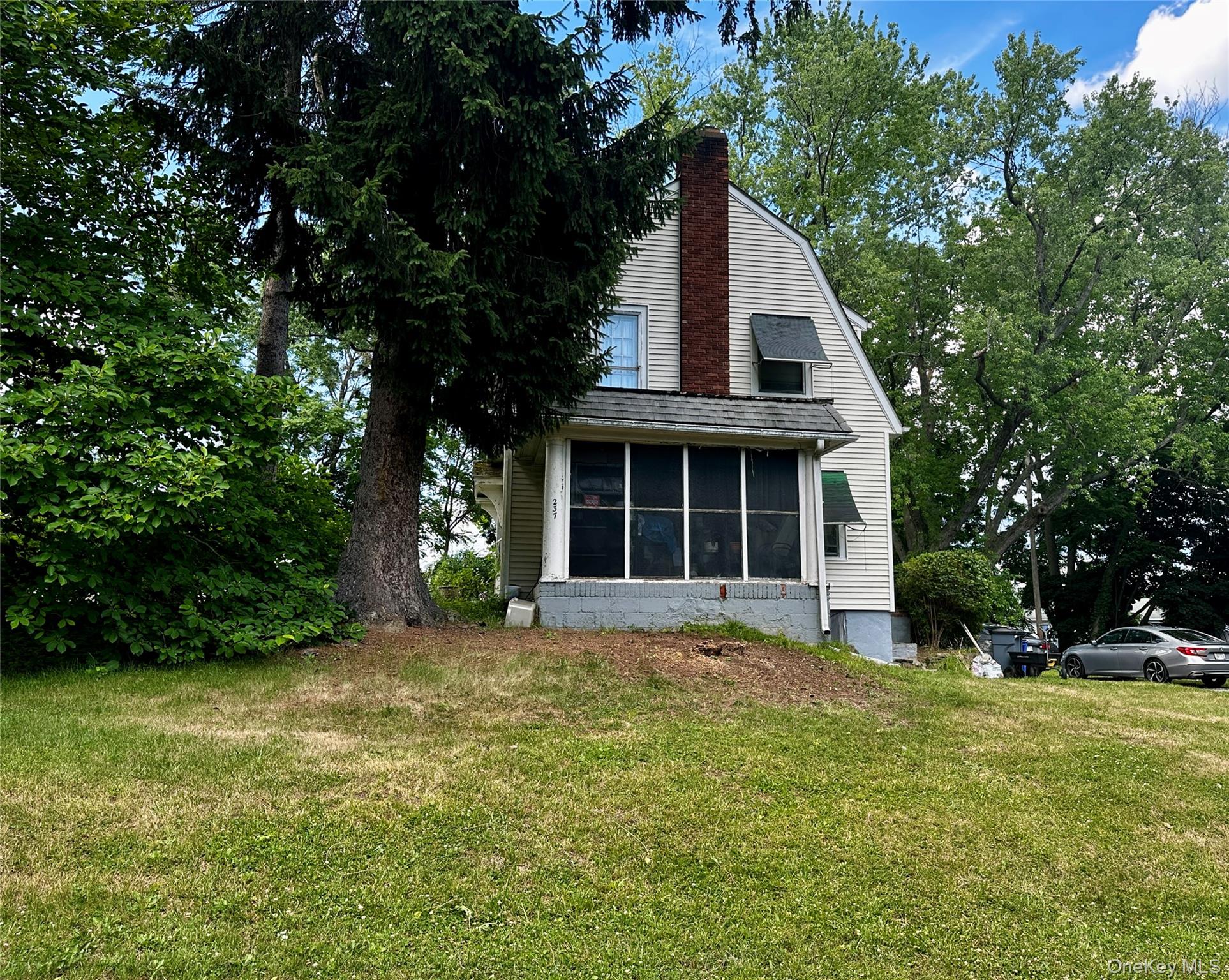 237 Windsor Highway Property Photo 2