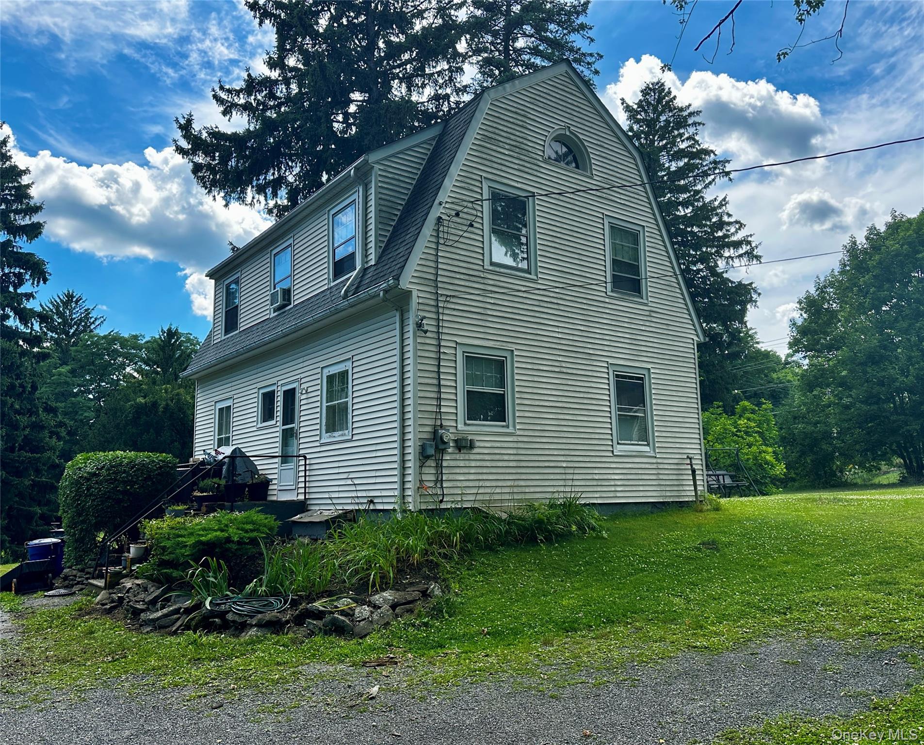 237 Windsor Highway Property Photo 4