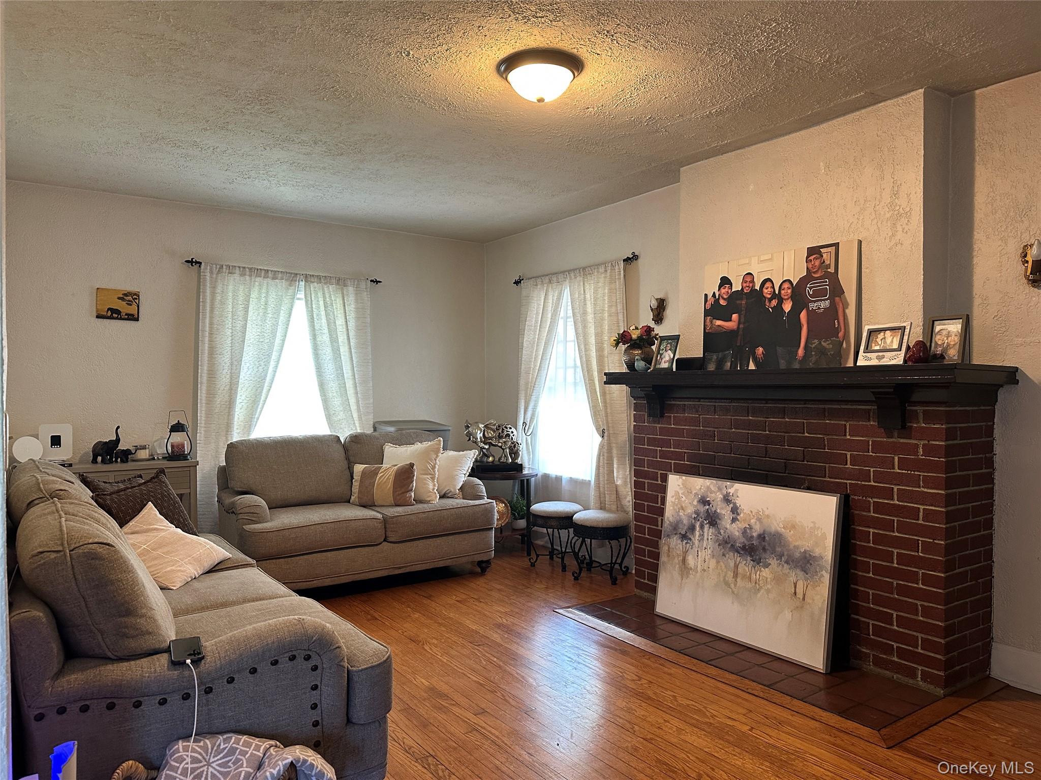 237 Windsor Highway Property Photo 6