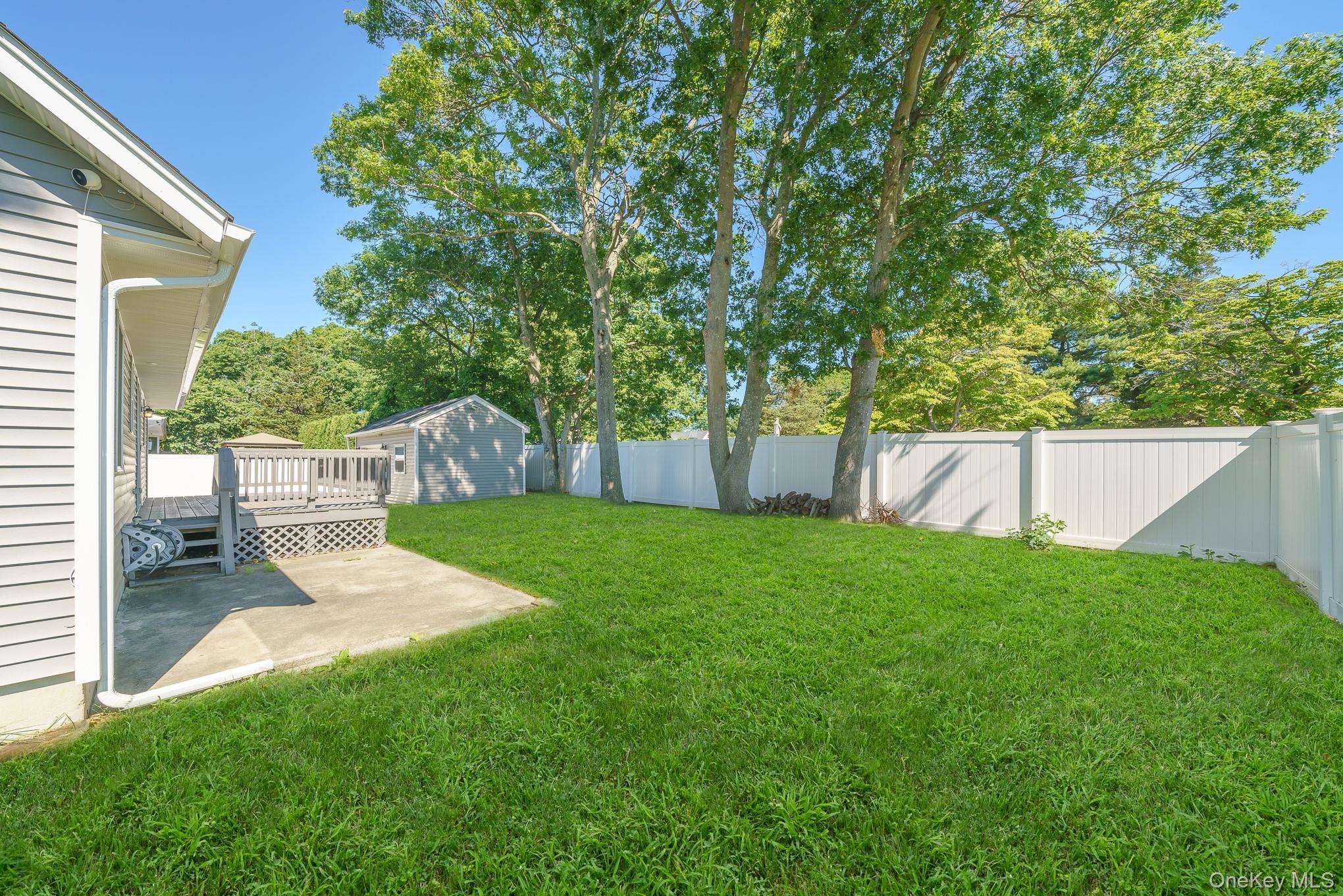 925 Liberty Street Property Photo 4