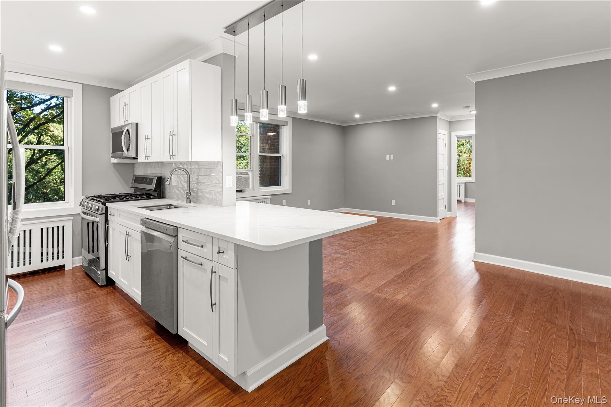 1133 Midland Avenue 2c Property Photo 3