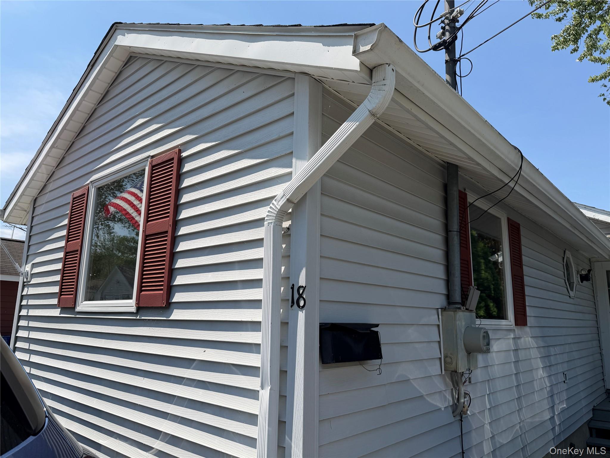 18 Cottage Lane Property Photo 2