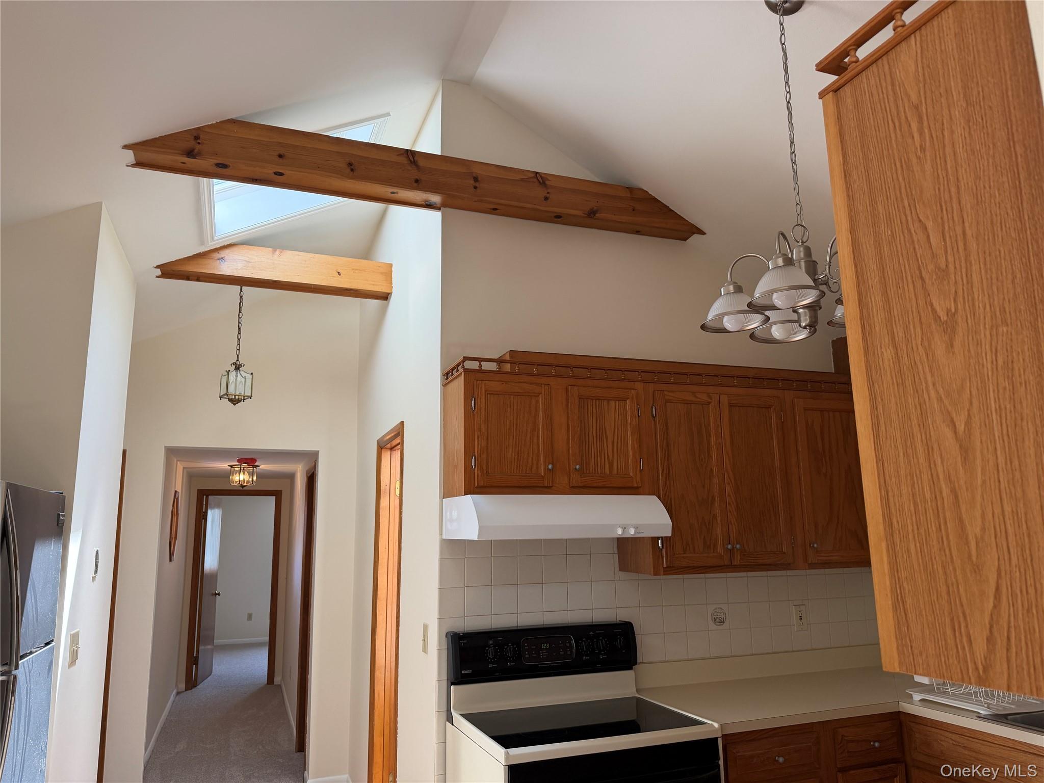 18 Cottage Lane Property Photo 11