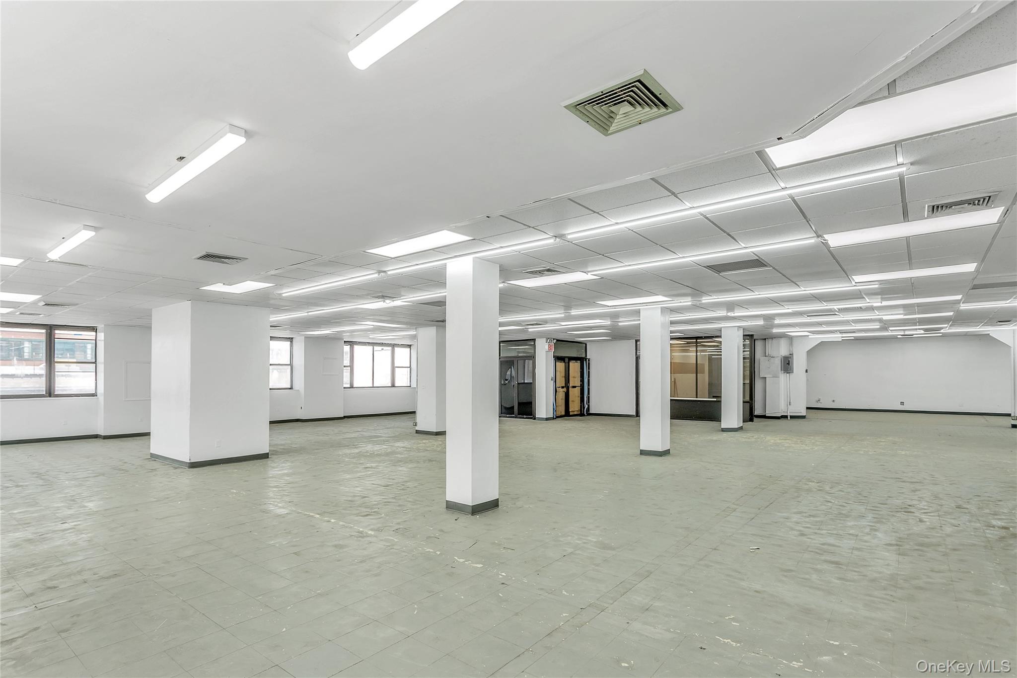 33-01 Queens Boulevard Street Property Photo 3