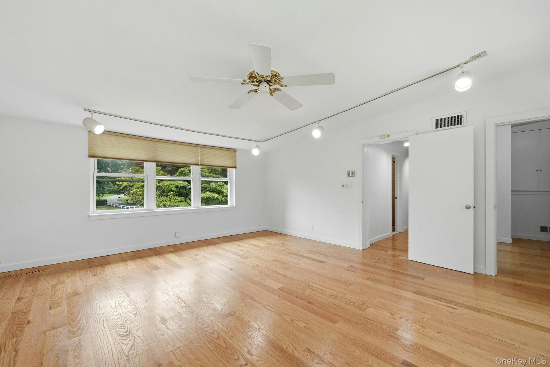 39 N Upper Drive Property Photo 12