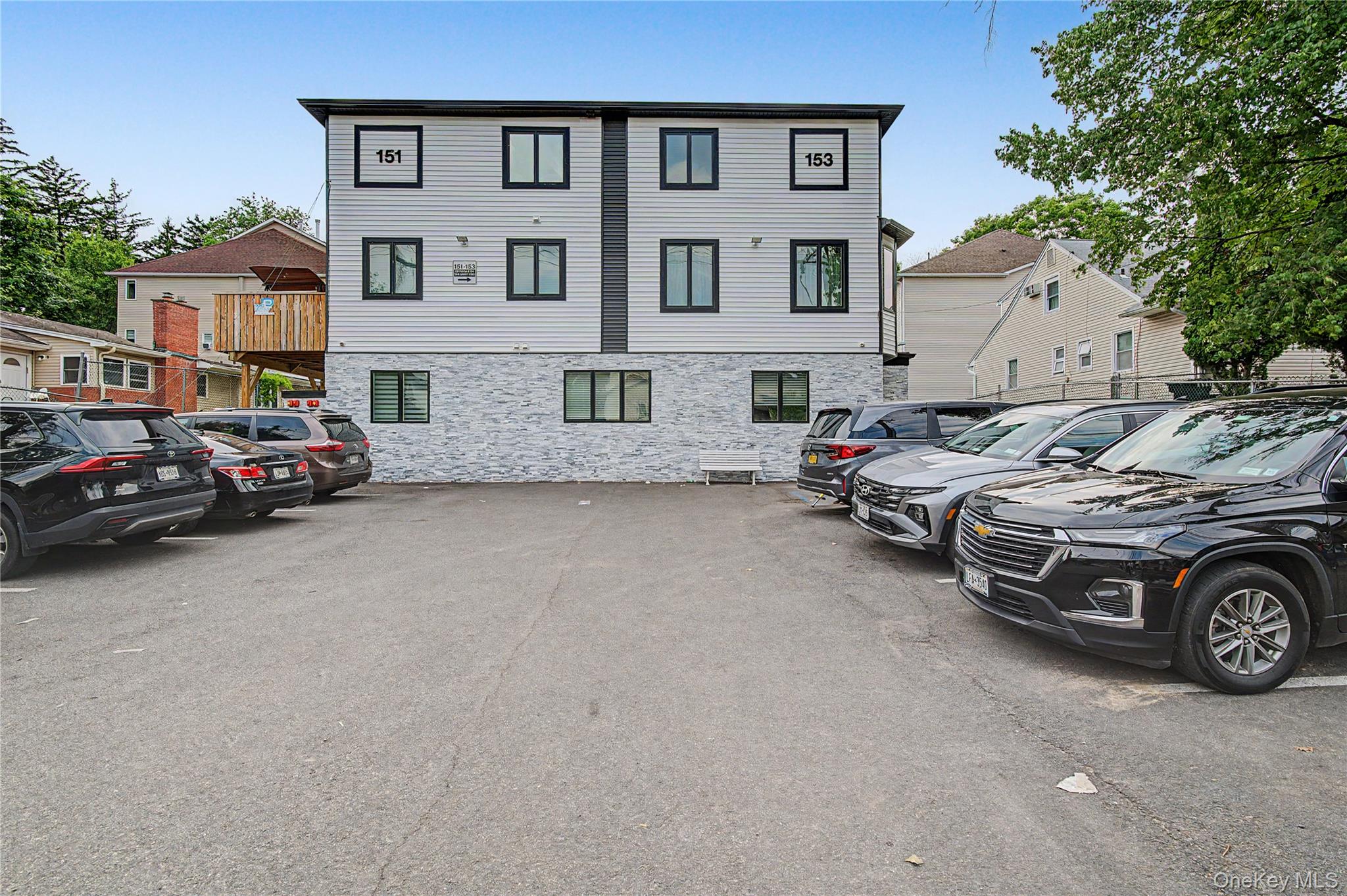 151 Blauvelt 214 Property Photo 1