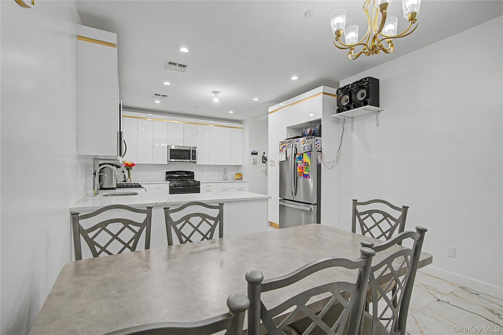 151 Blauvelt 214 Property Photo 8