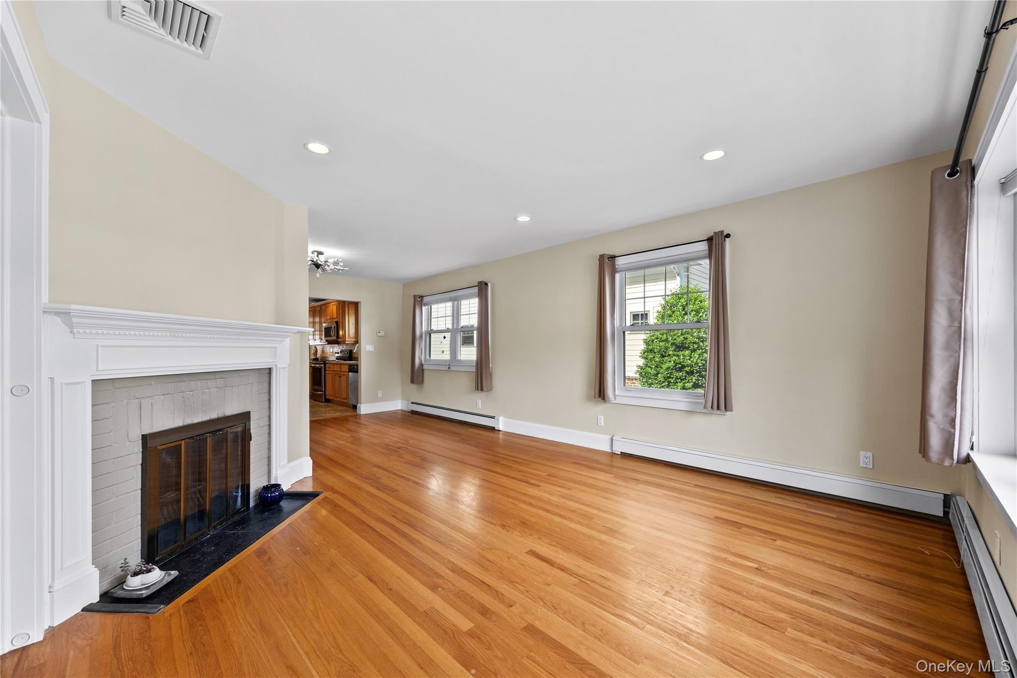 15 Pershing Avenue Property Photo 5