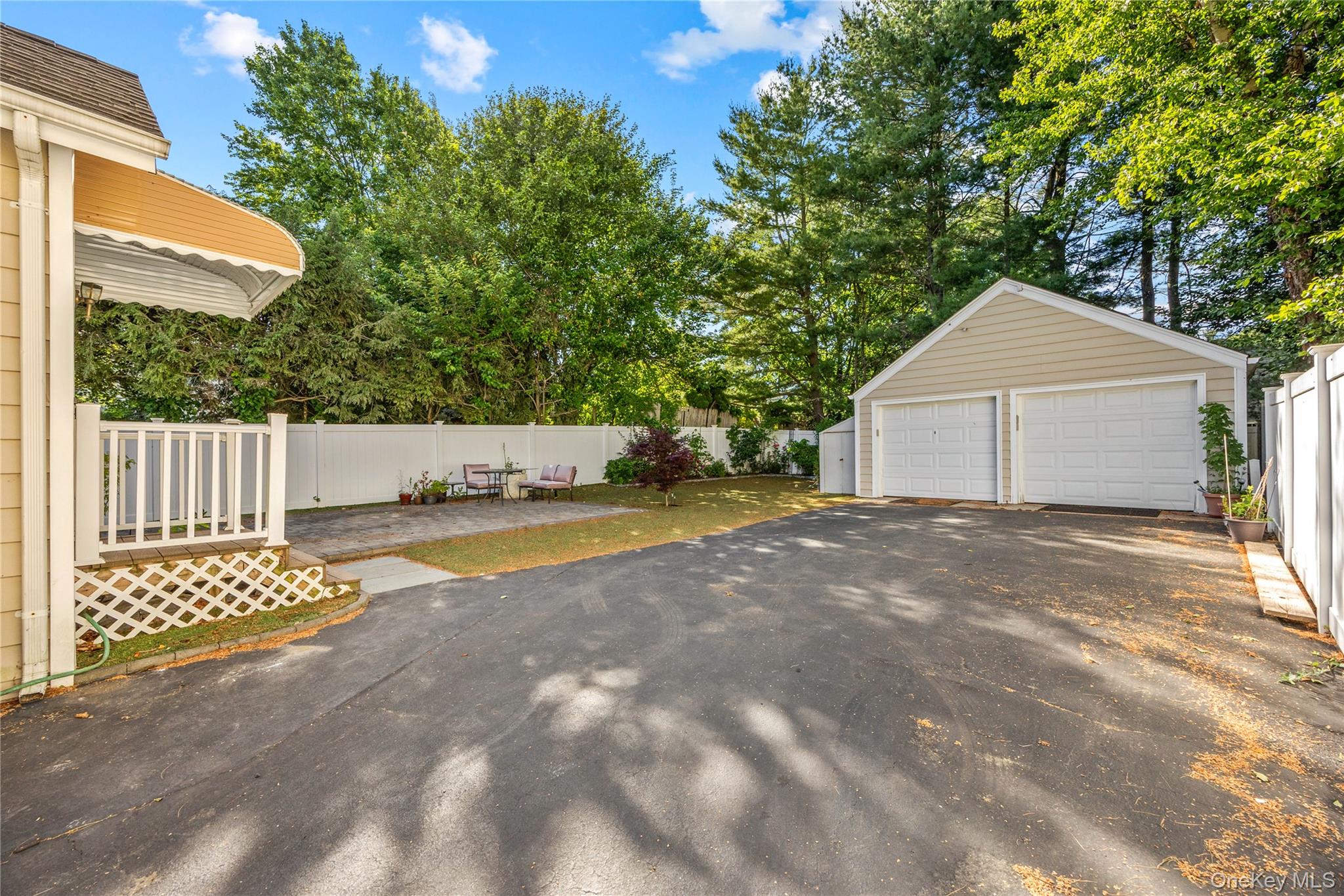 15 Pershing Avenue Property Photo 32