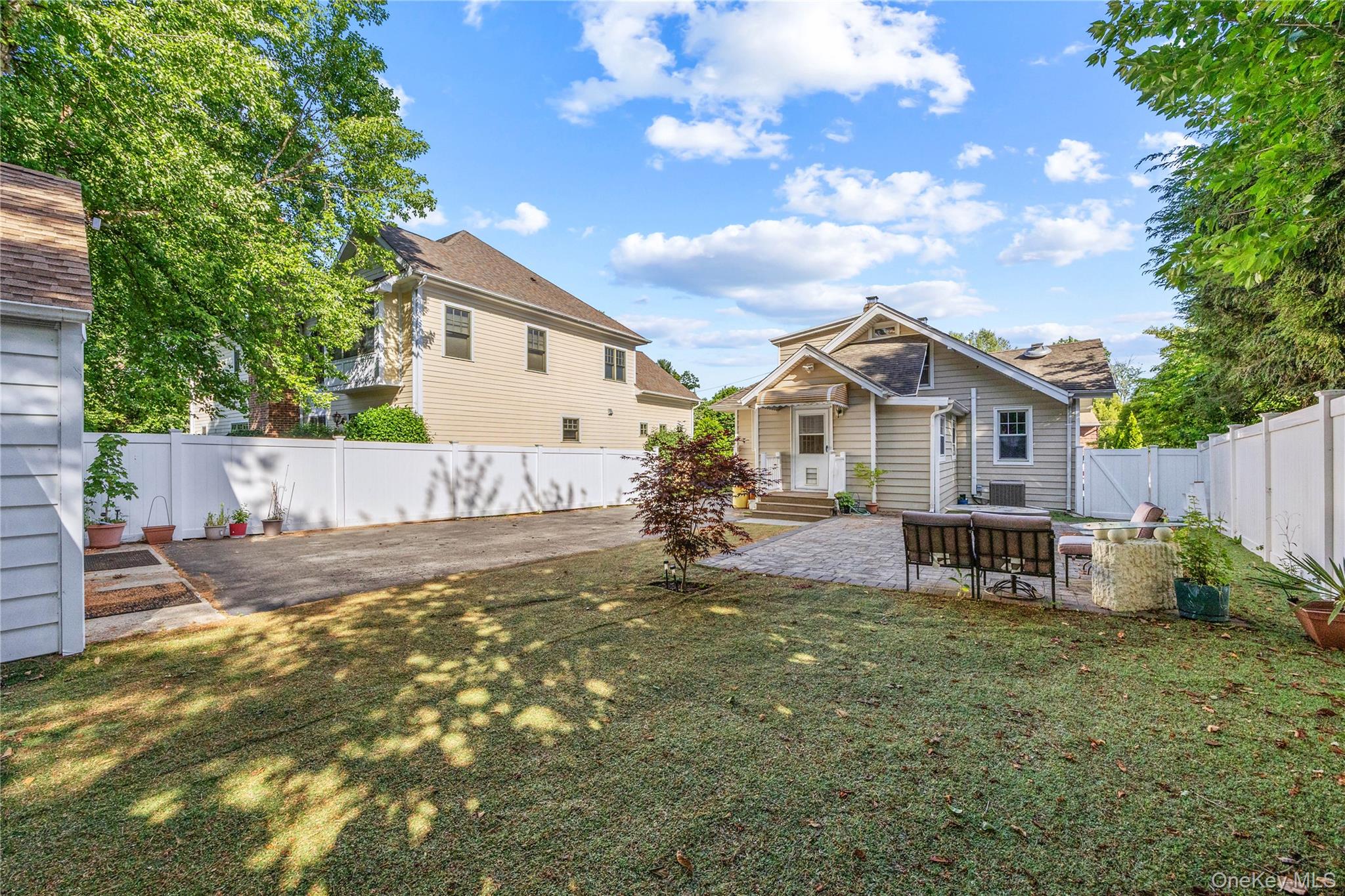 15 Pershing Avenue Property Photo 34