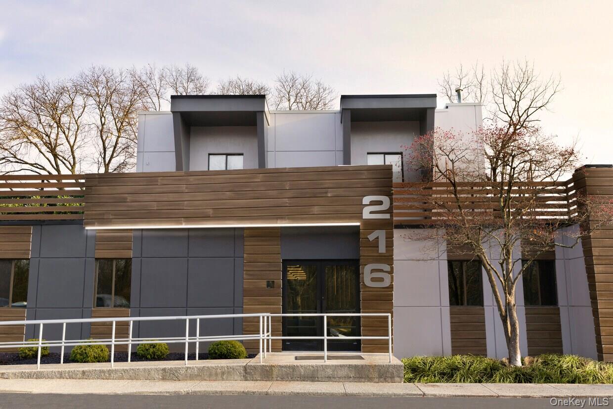 216 Congers Road Property Photo 2