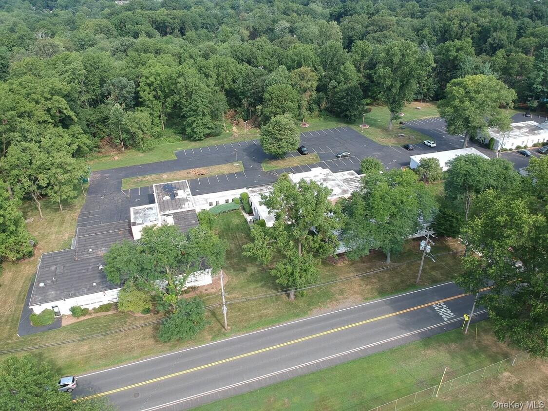 216 Congers Road Property Photo 6