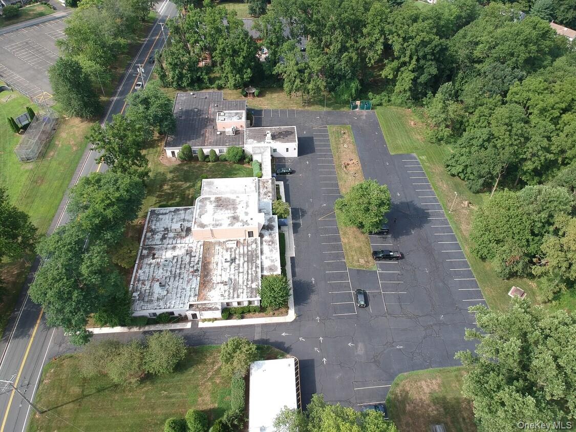 216 Congers Road Property Photo 7