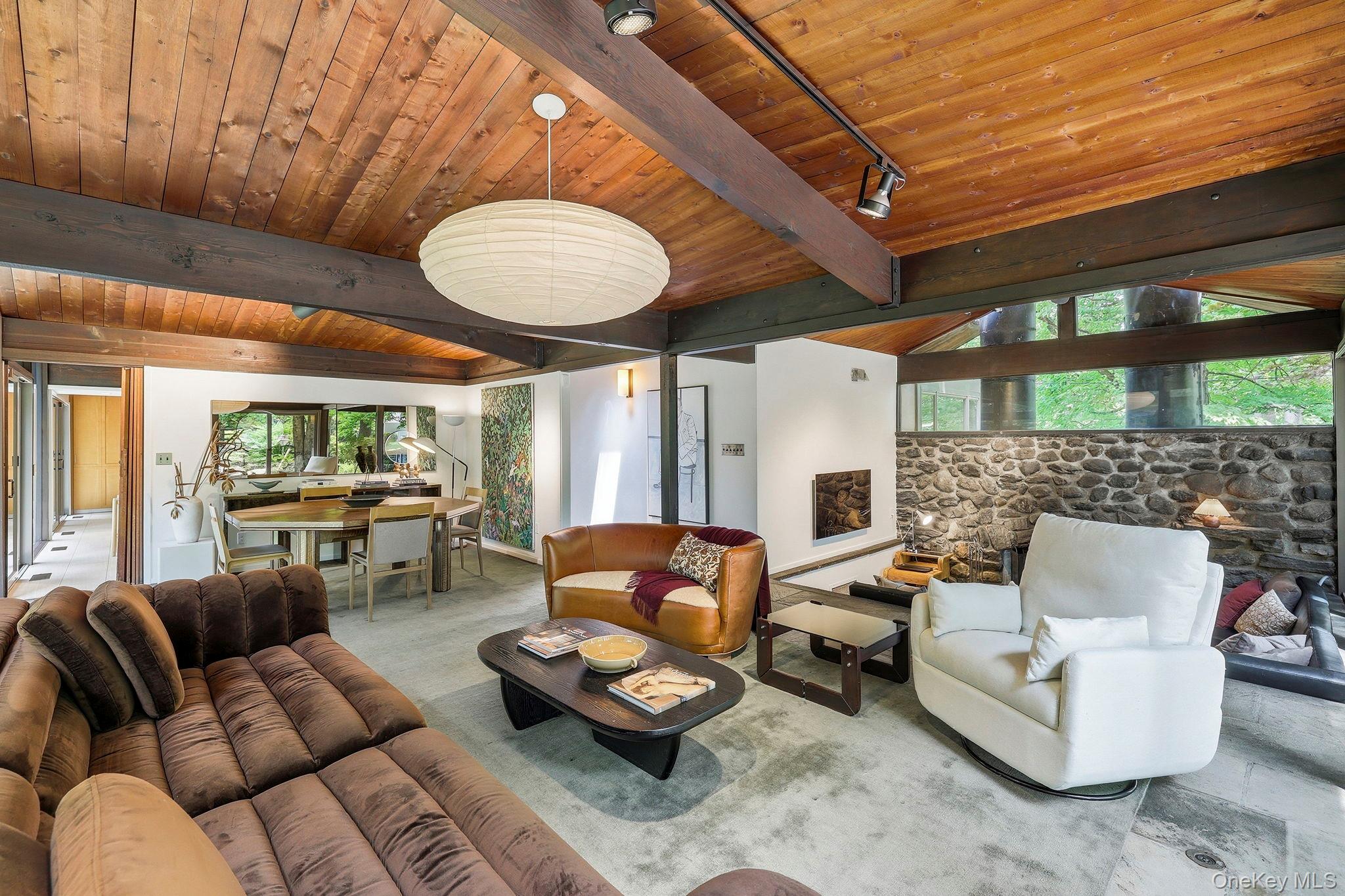 670 Long Hill Road Property Photo 11
