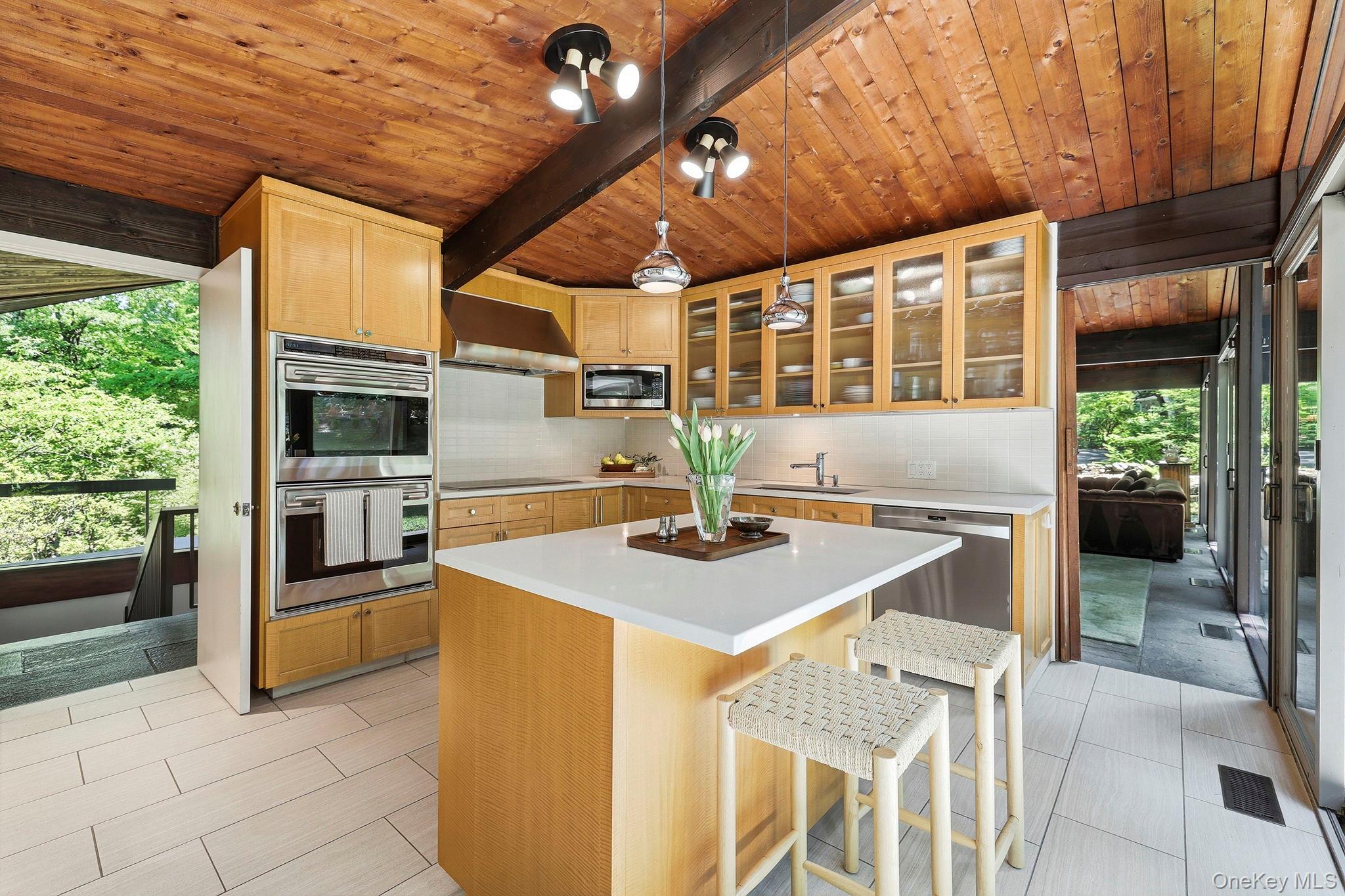 670 Long Hill Road Property Photo 18
