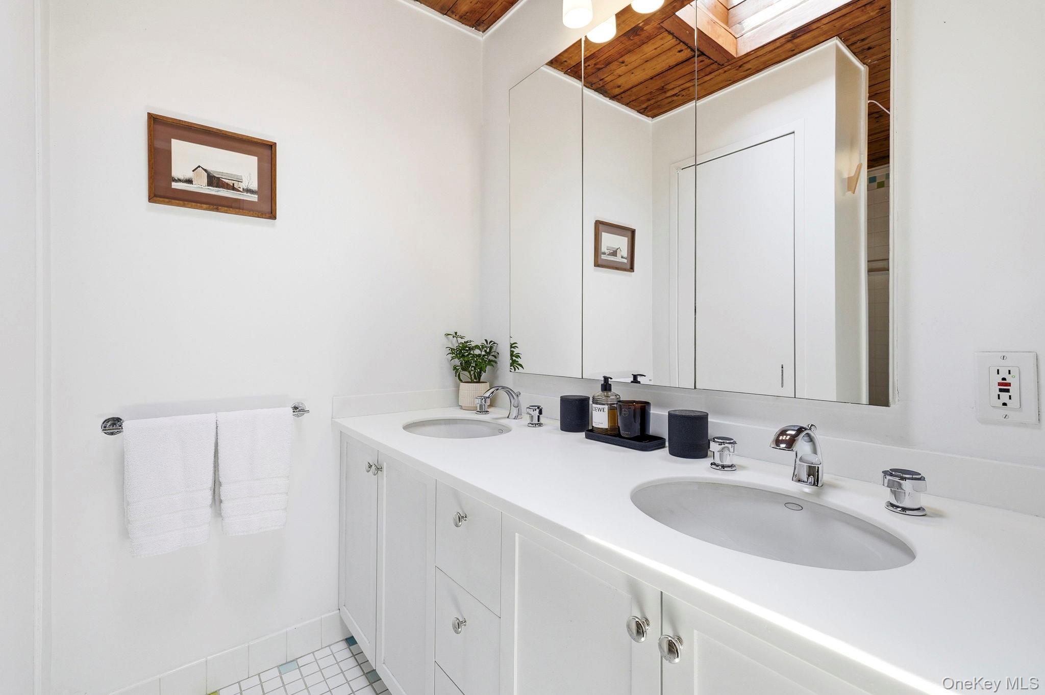 670 Long Hill Road Property Photo 30