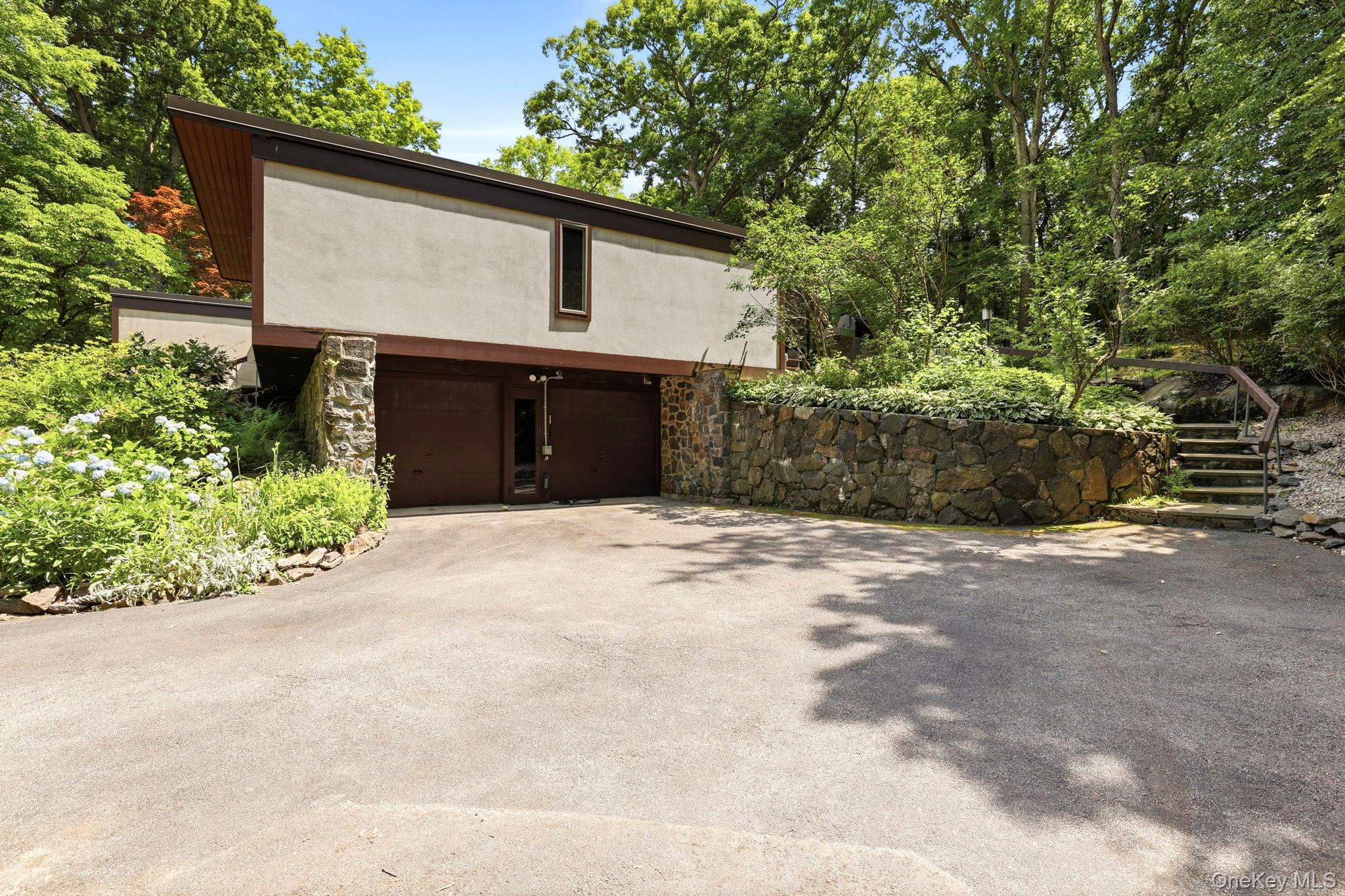 670 Long Hill Road Property Photo 40