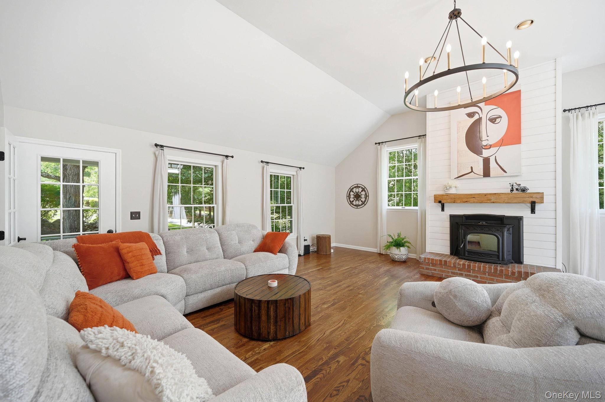 8 Sills Court Property Photo 8