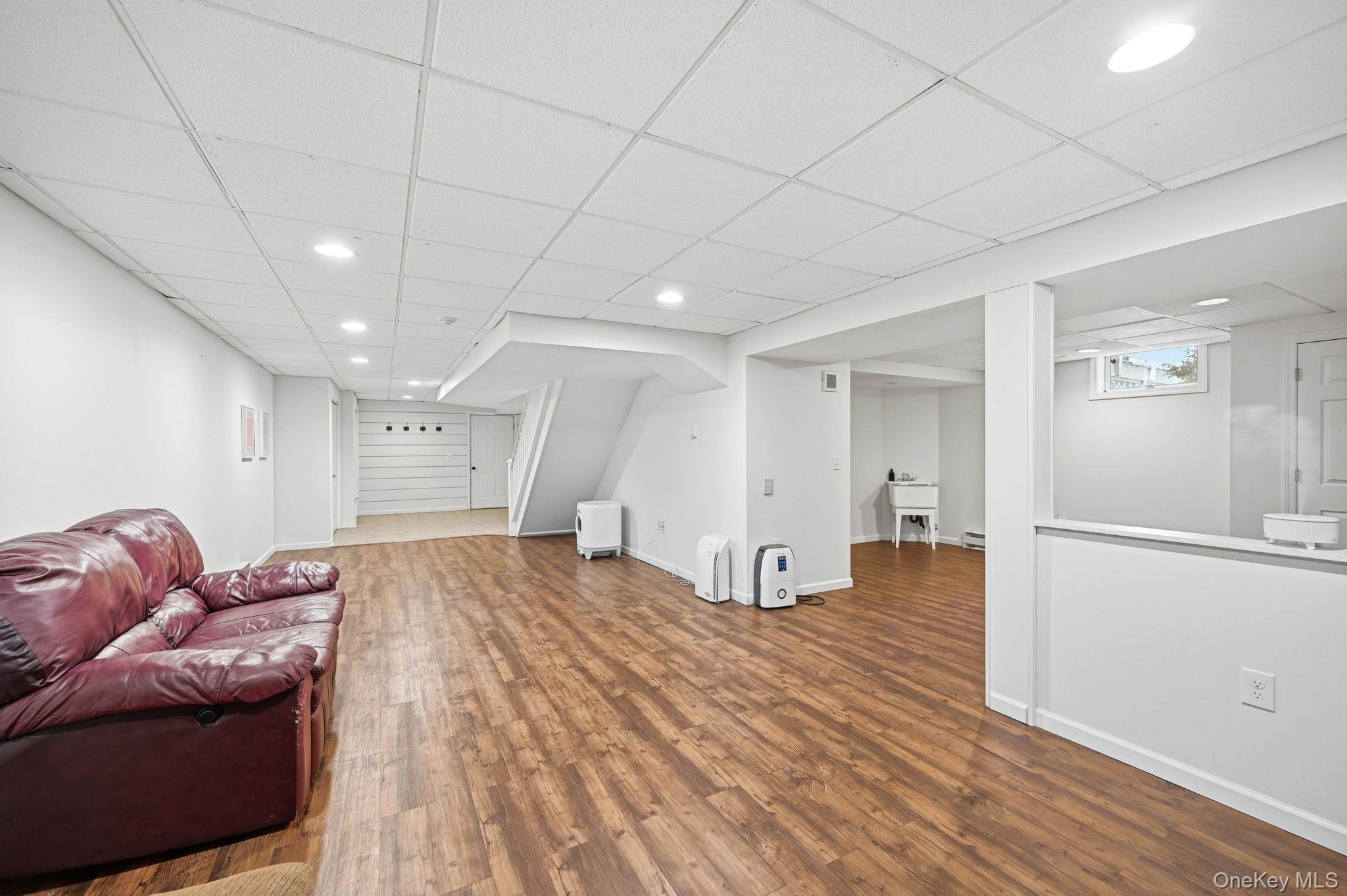 8 Sills Court Property Photo 21