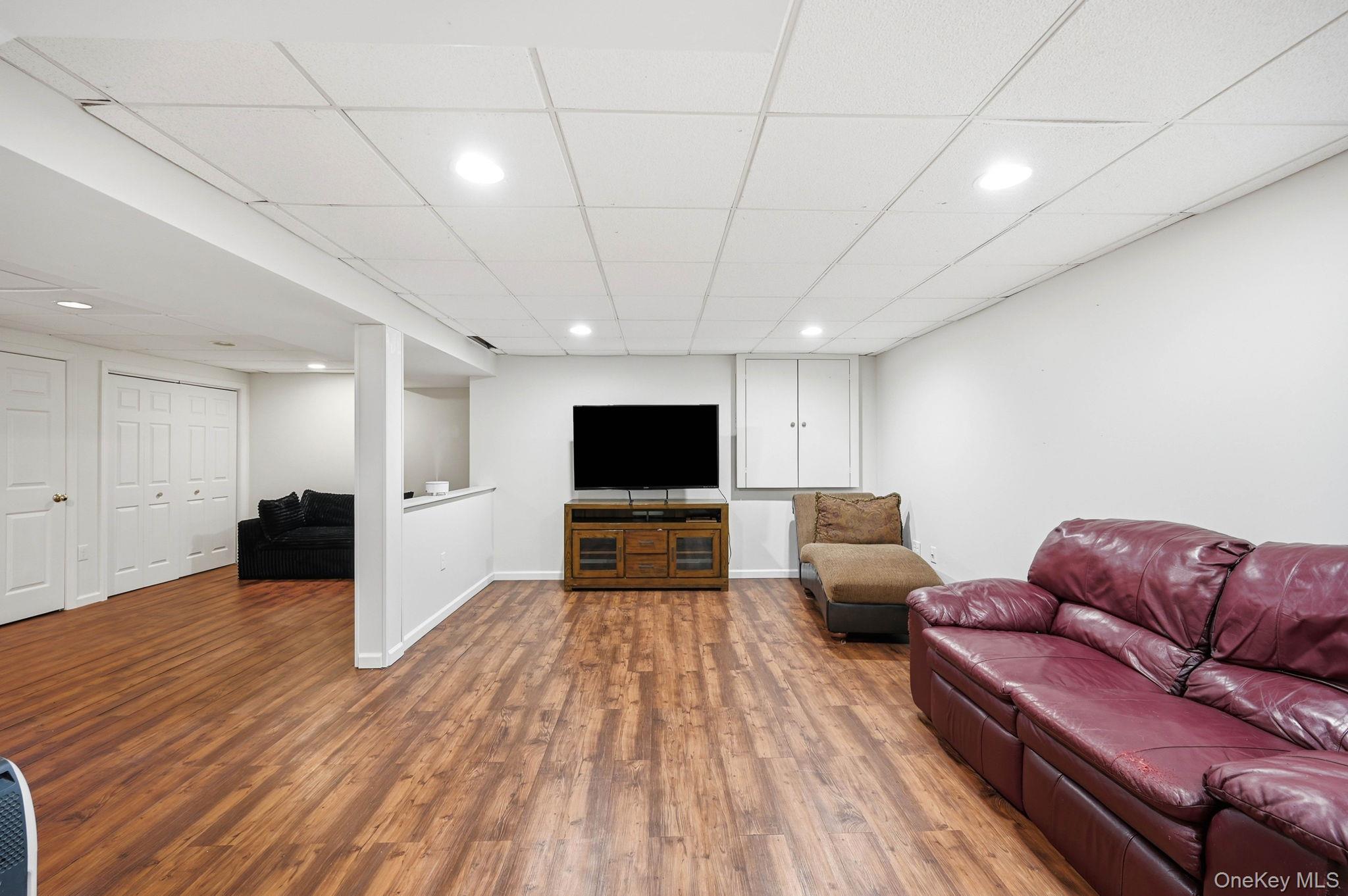 8 Sills Court Property Photo 22