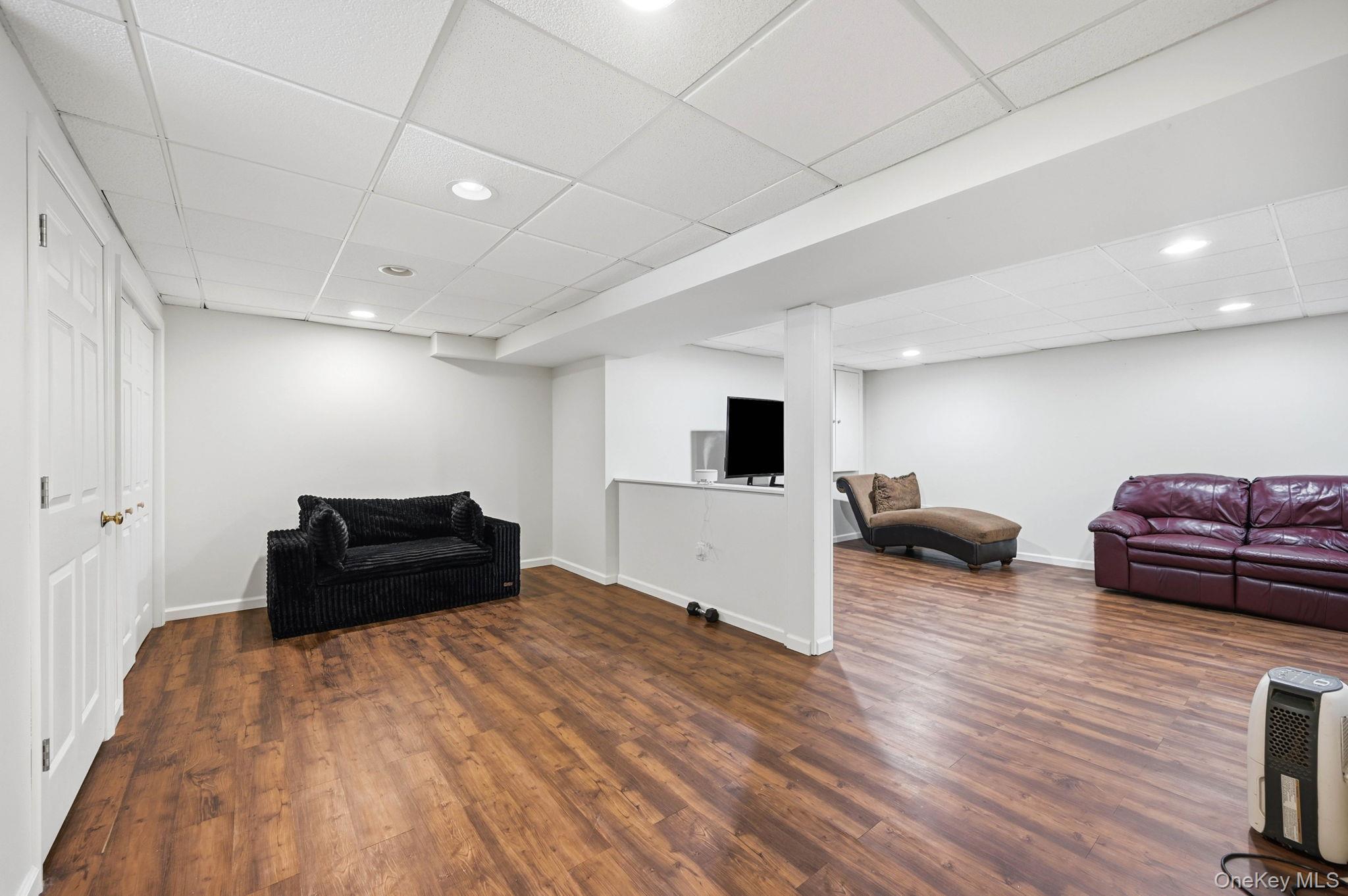 8 Sills Court Property Photo 23