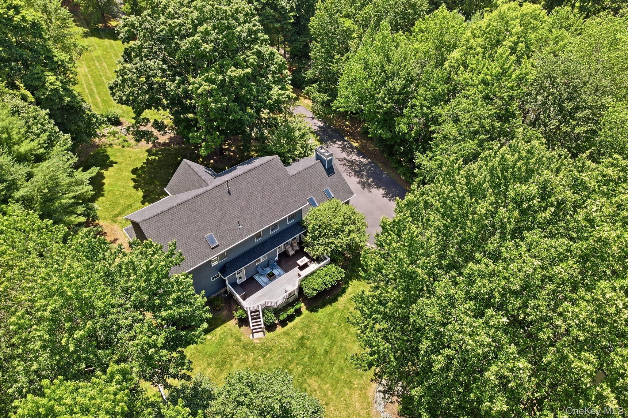 8 Sills Court Property Photo 37