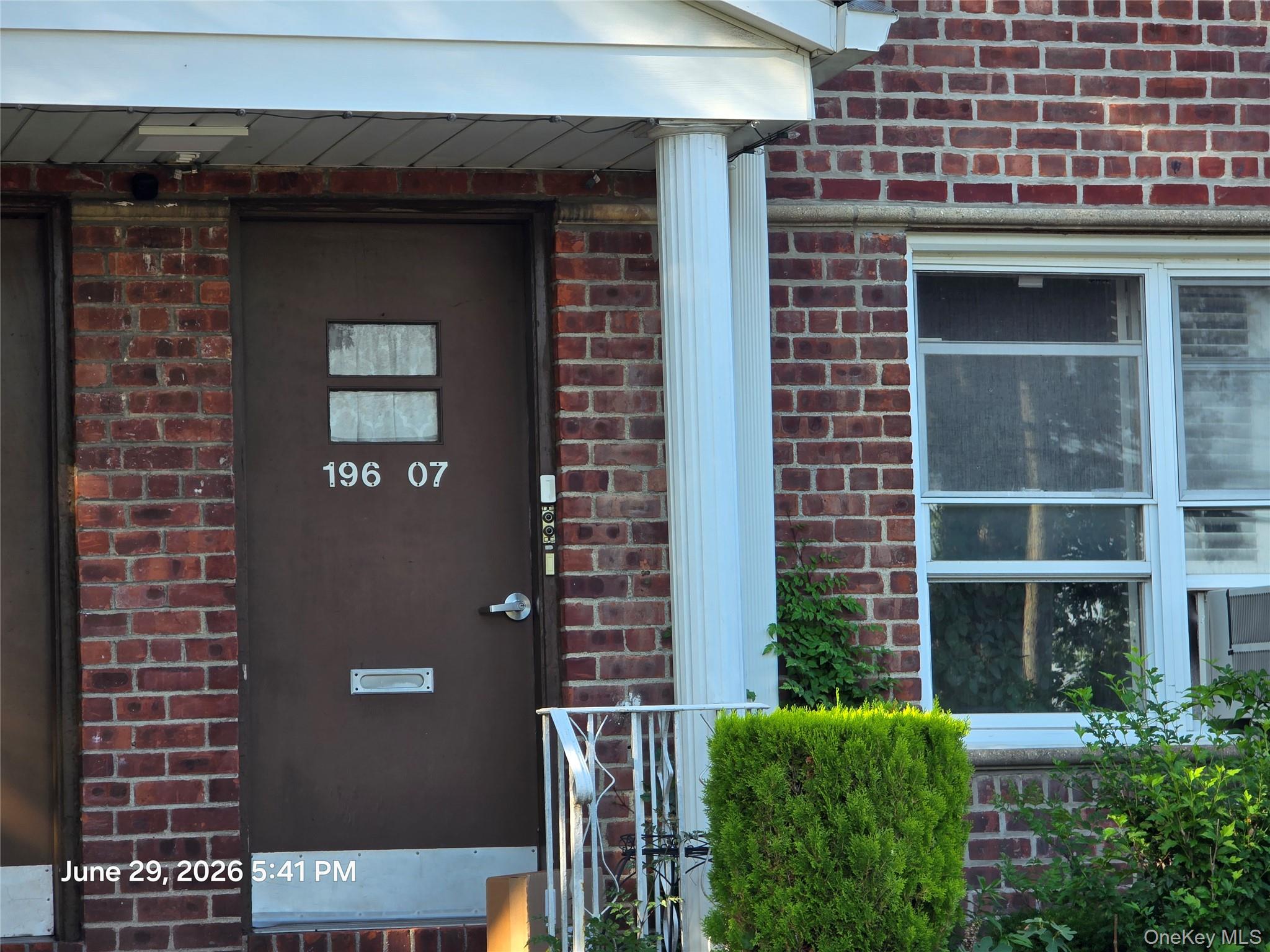 19607 Dunton Ave 1c Property Photo 4