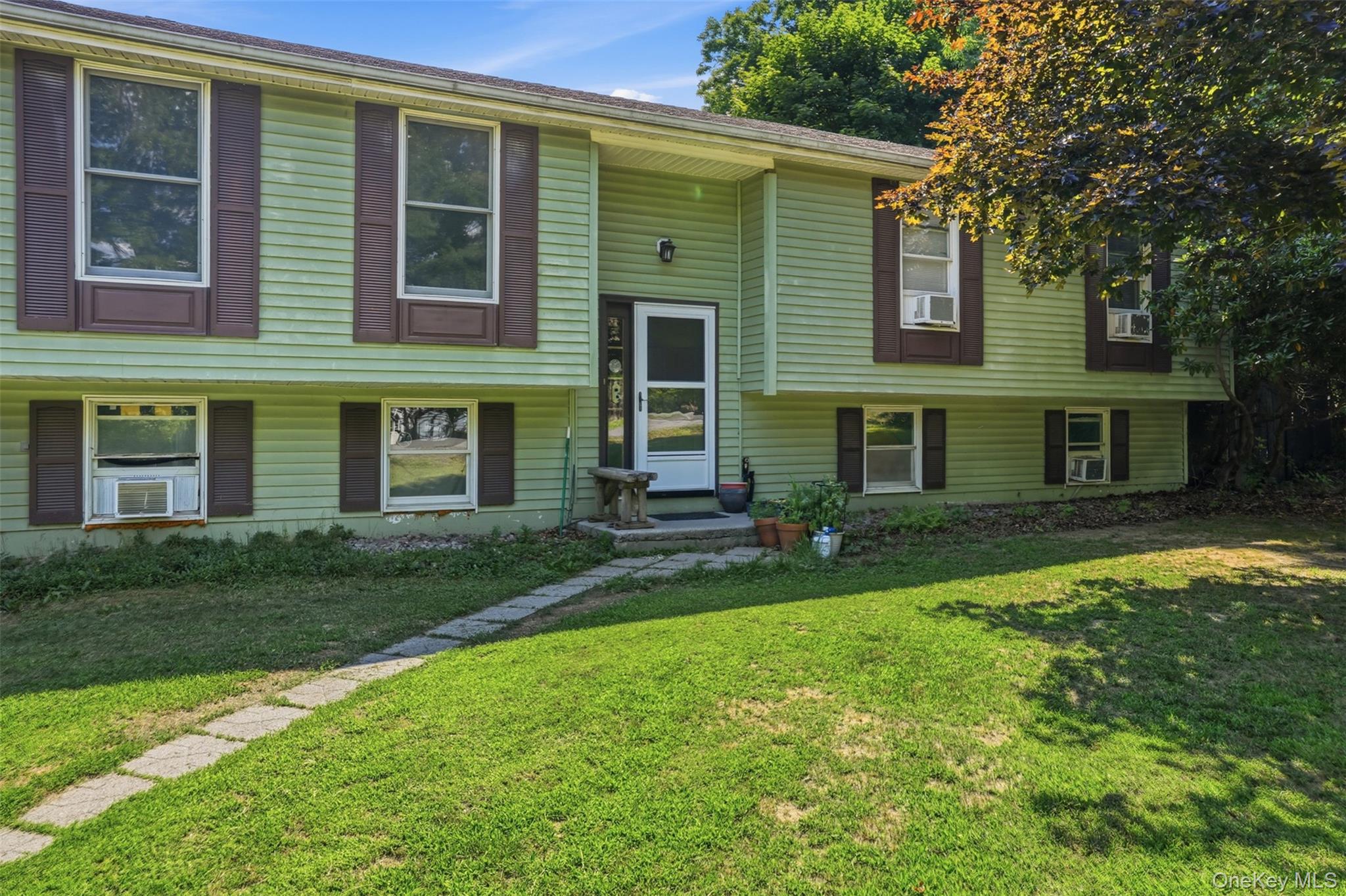 4 Riverside Drive Property Photo 10