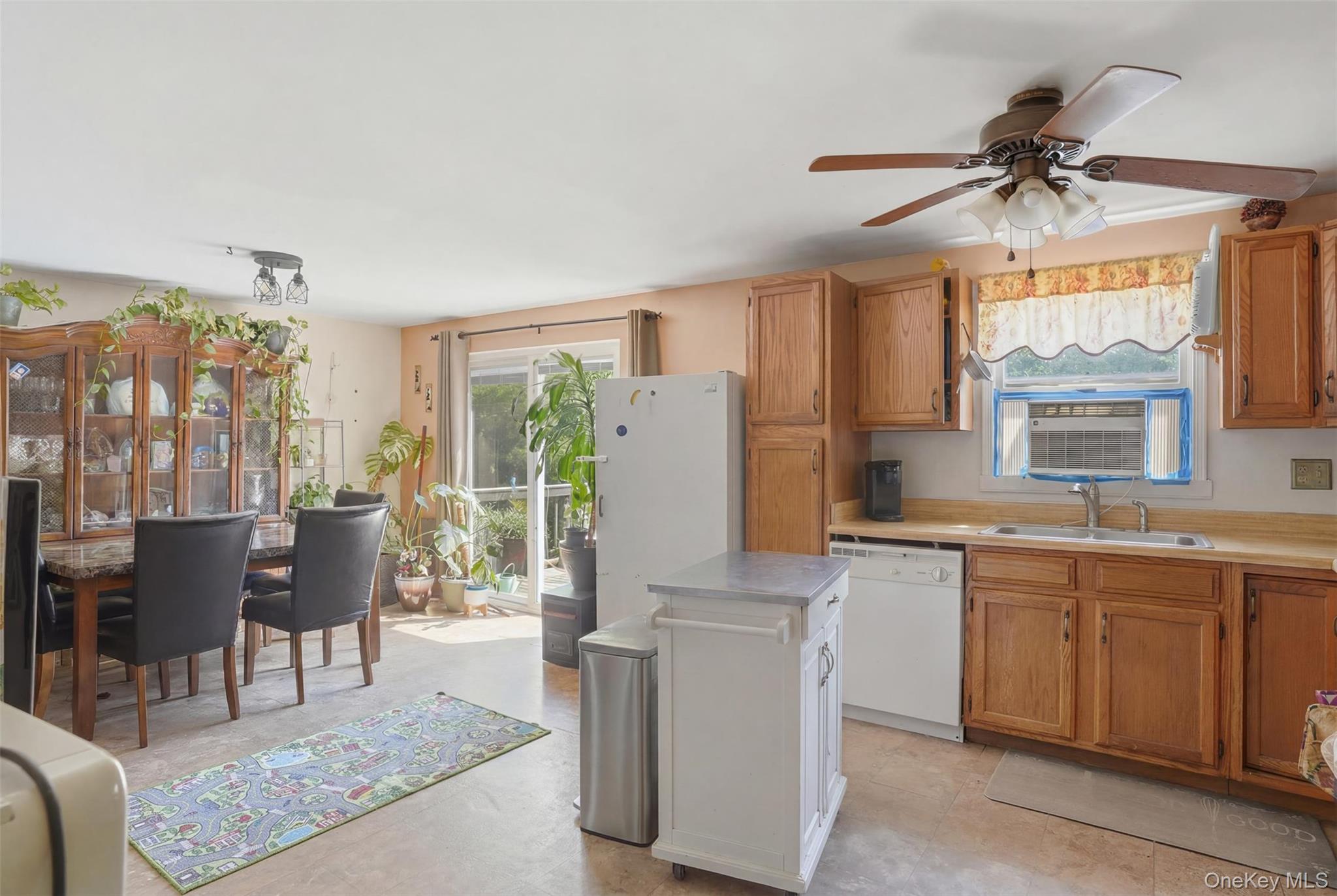 4 Riverside Drive Property Photo 15