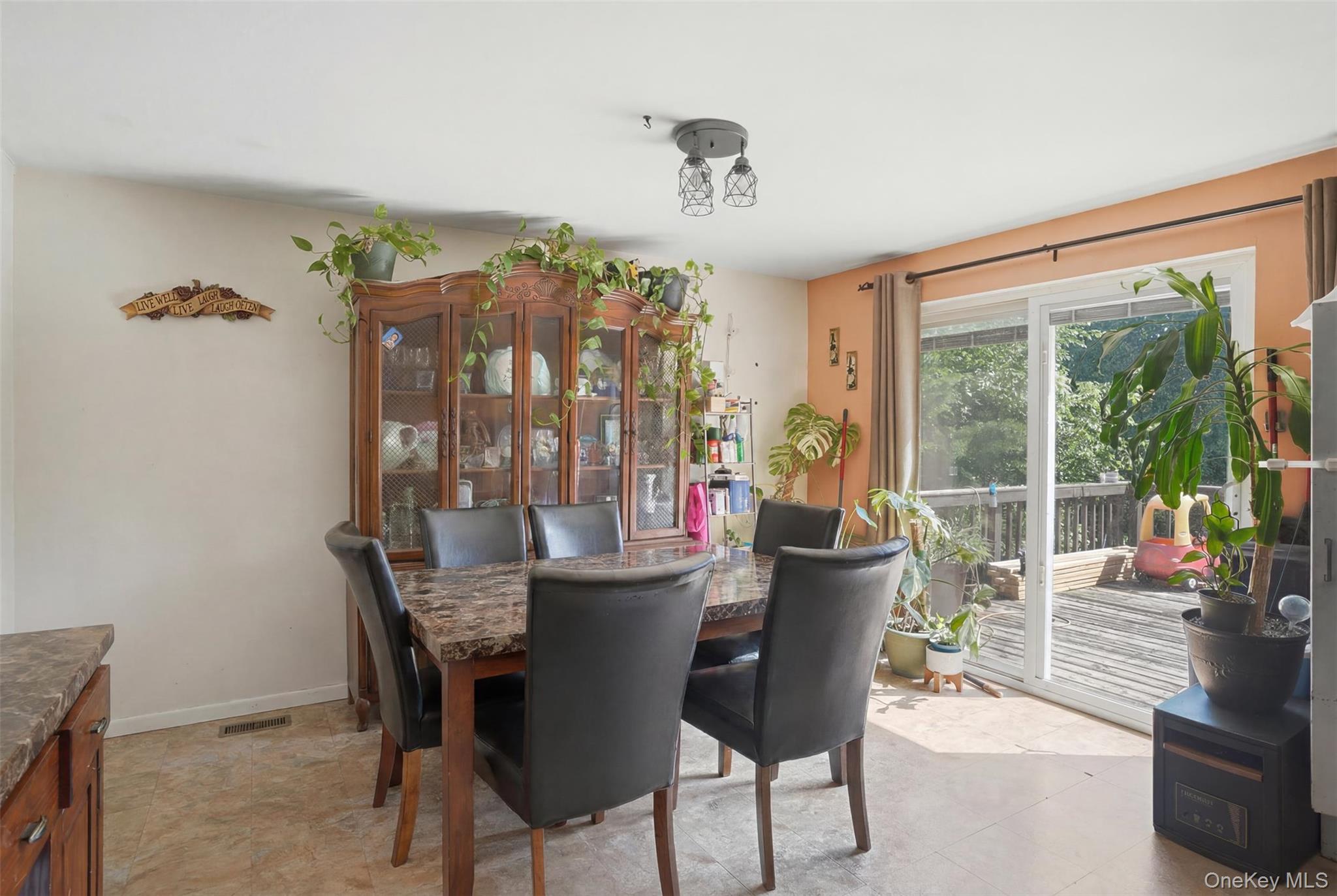 4 Riverside Drive Property Photo 17