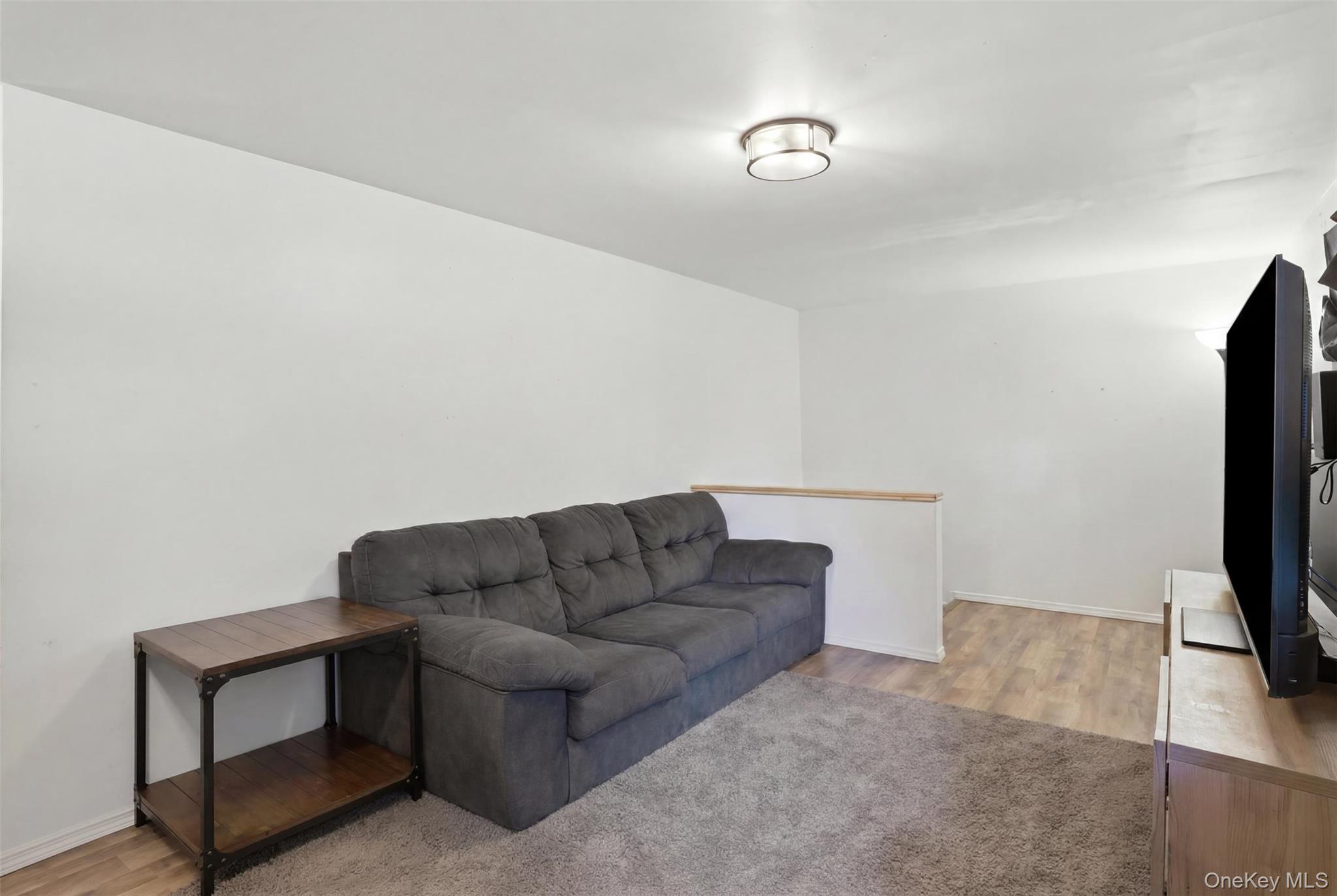 4 Riverside Drive Property Photo 29