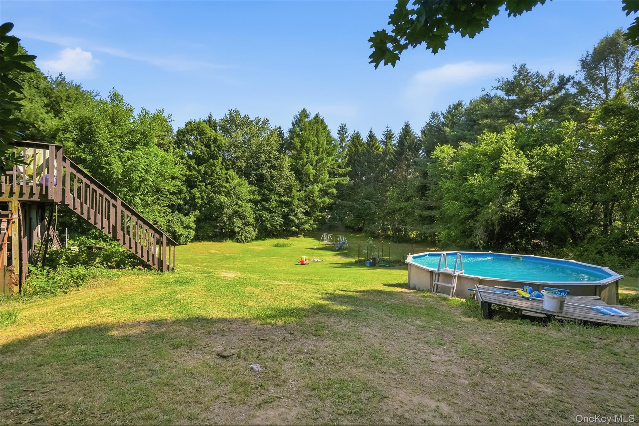 4 Riverside Drive Property Photo 38